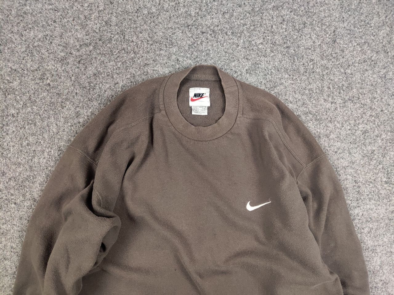 Nike Vintage 90's Nike Logo Khaki Faded Square Sweathsirt USA Size US M / EU 48-50 / 2 - 8 Thumbnail