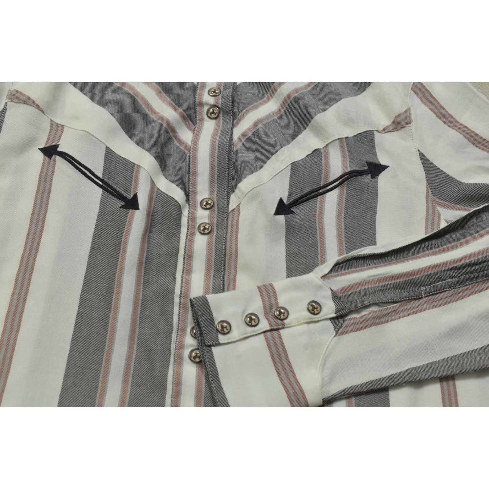 Denime VINTAGE Cruel Denim Women's L Striped Western Snap Button Down Rayon Shirt Gray White Size L / US 10 / IT 46 - 5 Thumbnail