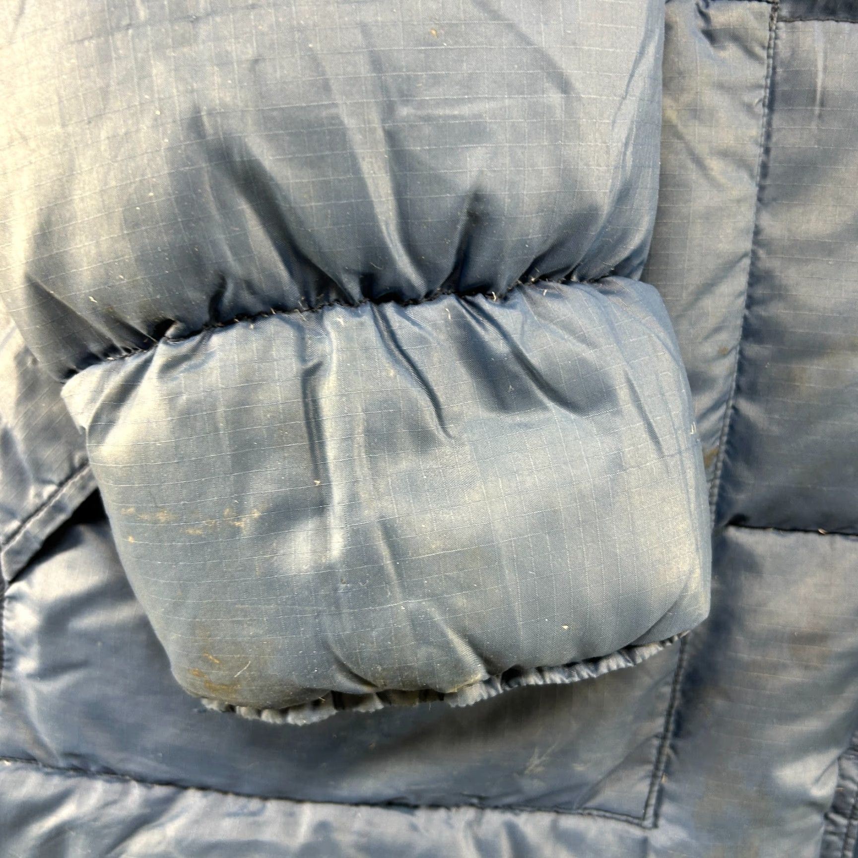 Vintage VINTAGE Jacket Men 2XL Blue Navy Puffer Quilted Parka Expedition Ripstop Nylon Softshell Full Zip Winter Casual Outdoor Size US XXL / EU 58 / 5 - 2 Thumbnail
