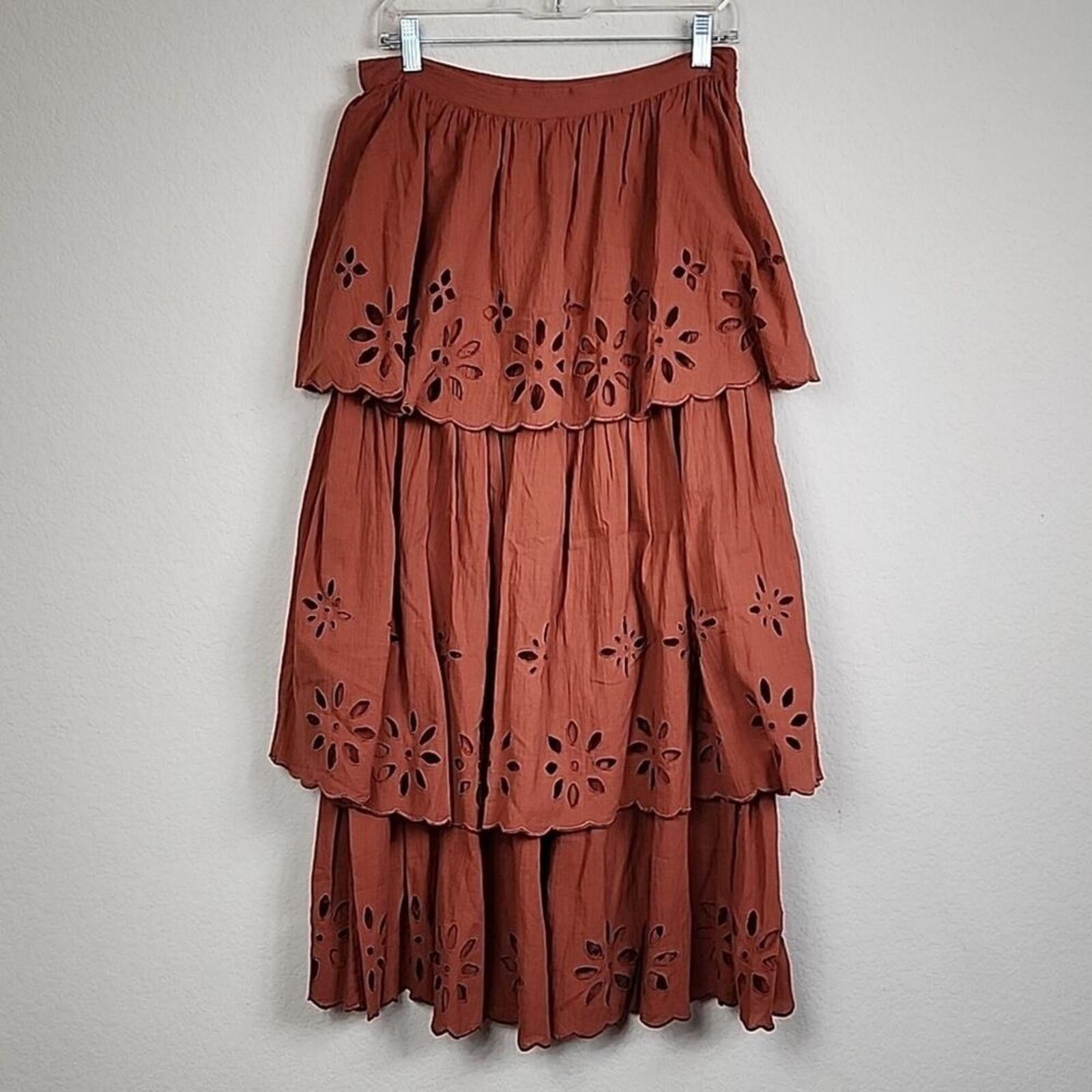 Free People Free People Floral Cutout Midi Boho Skirt Size 32" / US 10 / IT 46 - 1 Thumbnail