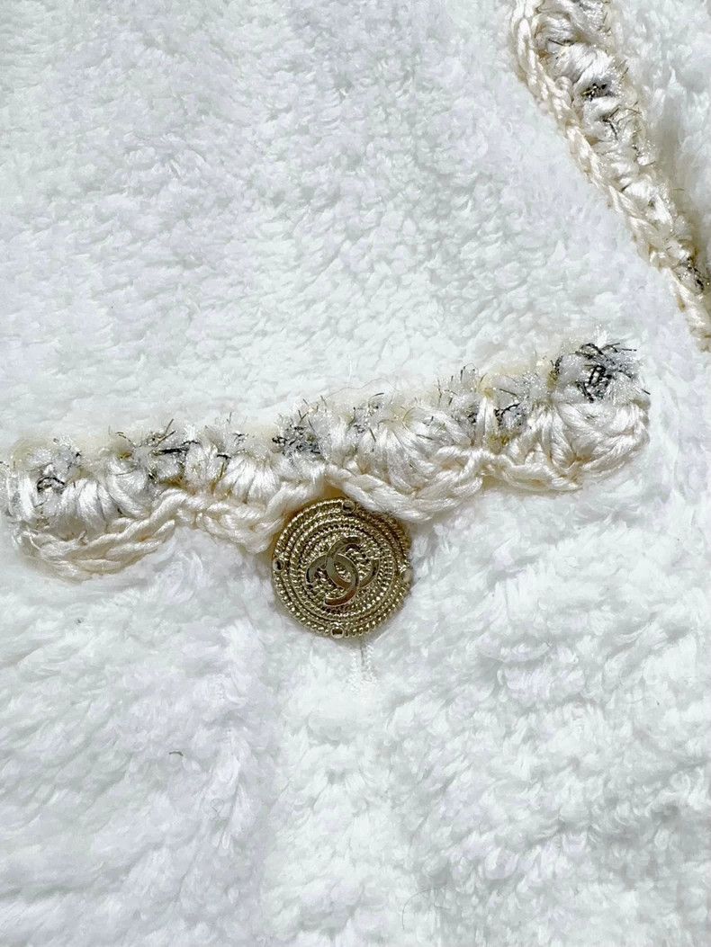 Chanel Chanel White gold four-pocket towel jacket 2503-Nextarrow Size XS / US 0-2 / IT 36-38 - 3 Thumbnail