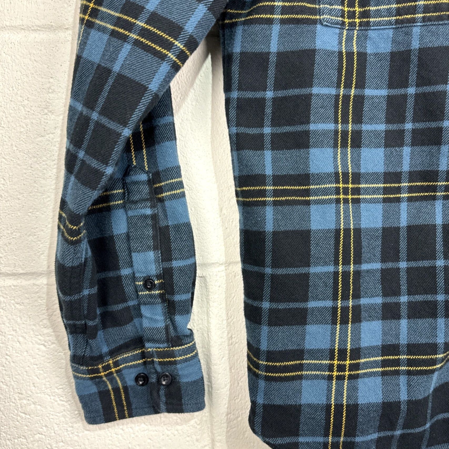 The North Face The North Face Mens Shirt Medium Blue Plaid Flannel Hiking Camping Outdoors Work Shirt Size US M / EU 48-50 / 2 - 6 Thumbnail