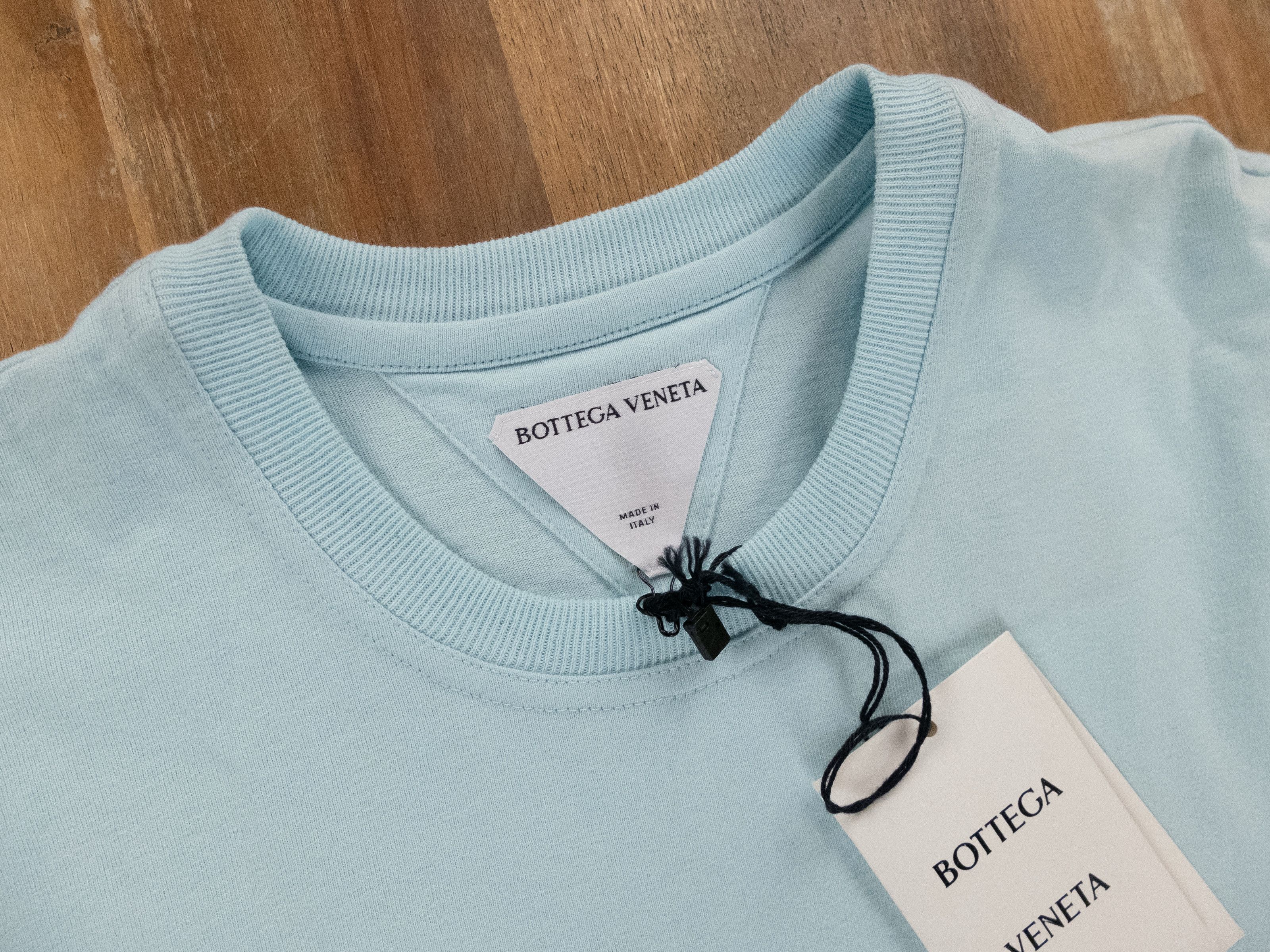 Bottega Veneta BOTTEGA VENETA Sunrise light blue cotton t-shirt Large q Size L / US 10 / IT 46 - 6 Thumbnail