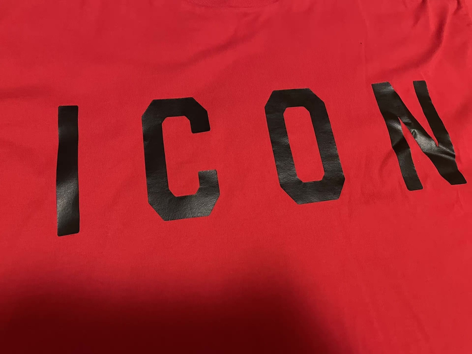 Dsquared2 DSquared2 (D2) red icon T-shirt, Size US XL / EU 56 / 4 - 3 Thumbnail
