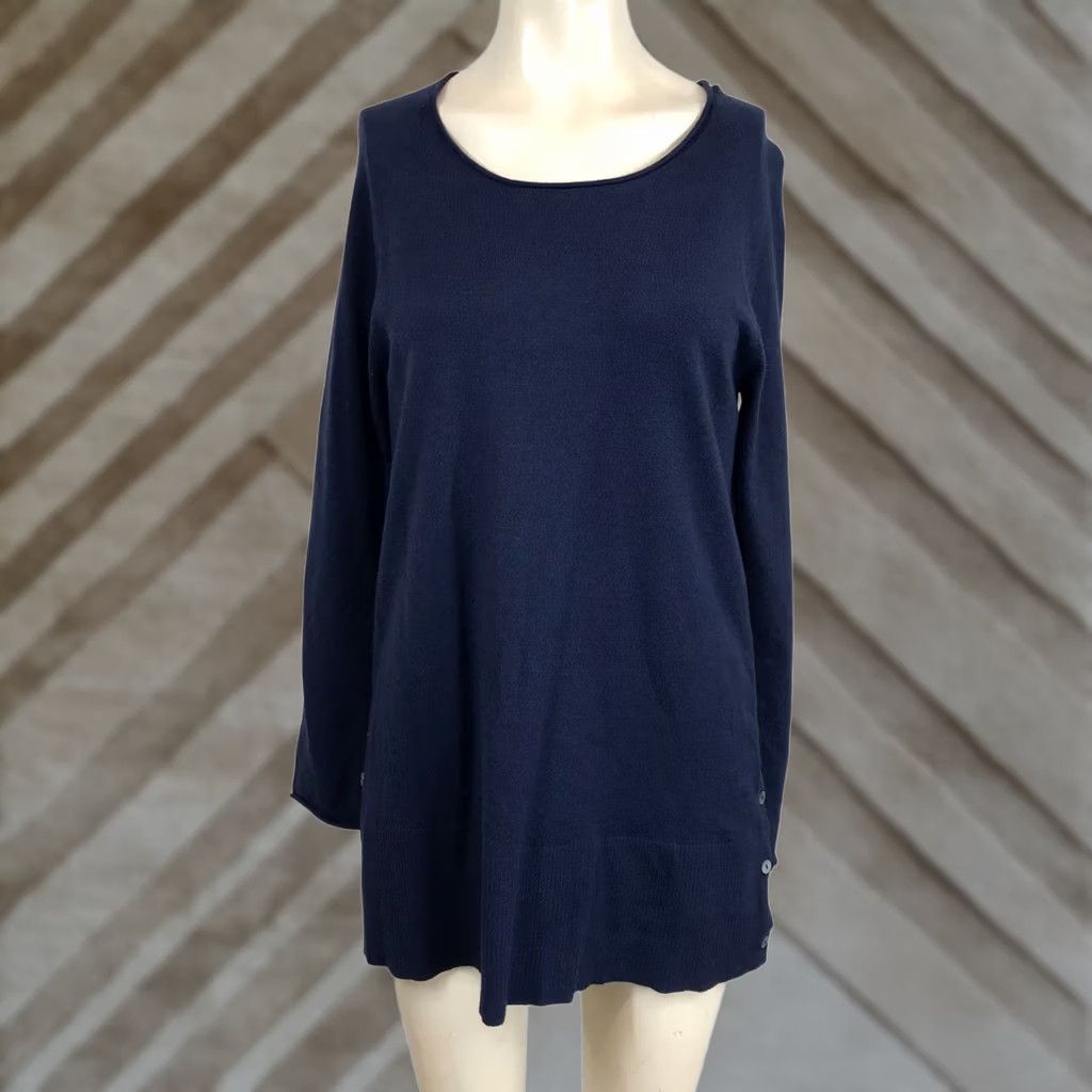 Soft Surroundings SOFT SURROUNDINGS WOMEN'S XS NAVY LONG SLEEVE ROUND NECK SHIRT Sweater Tunic Casual Knit Regular Womens XS Navy Blue Size XS / US 0-2 / IT 36-38 - 1 Thumbnail