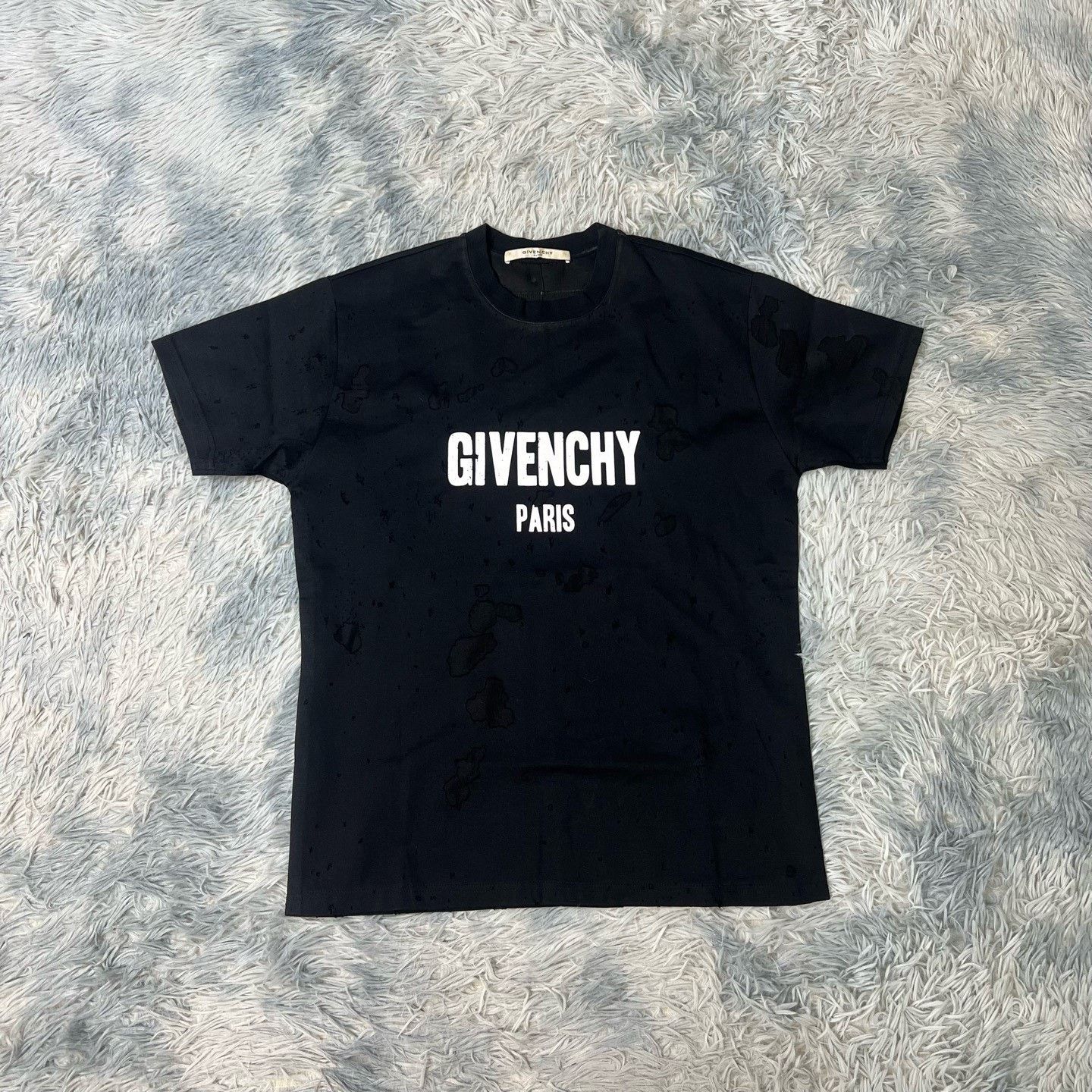 Givenchy Givenchy Distressed Short Sleeve T-Shirt Size US L / EU 52-54 / 3 - 1 Thumbnail