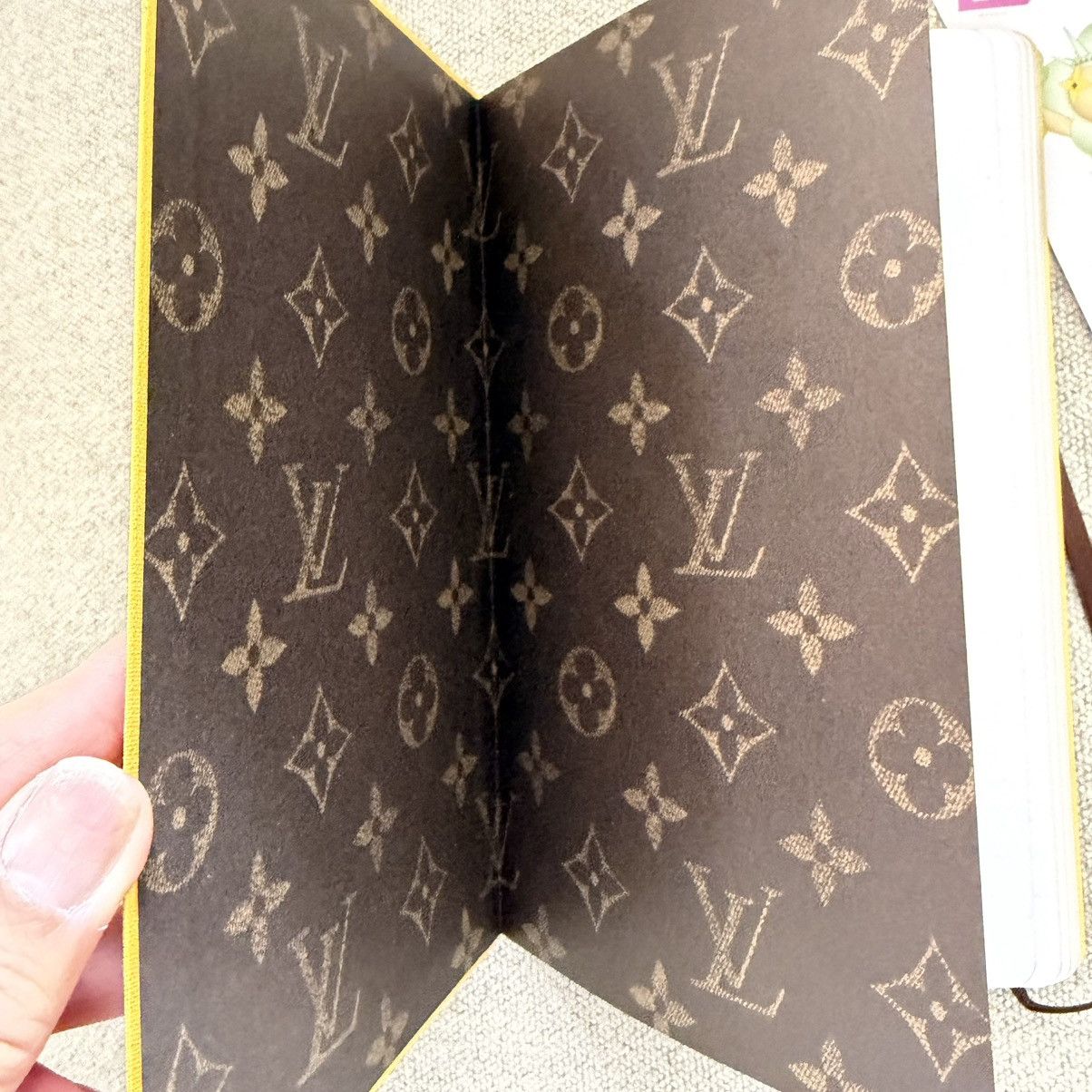Louis Vuitton Limited Edition LV NYC notebook Size ONE SIZE - 5 Thumbnail
