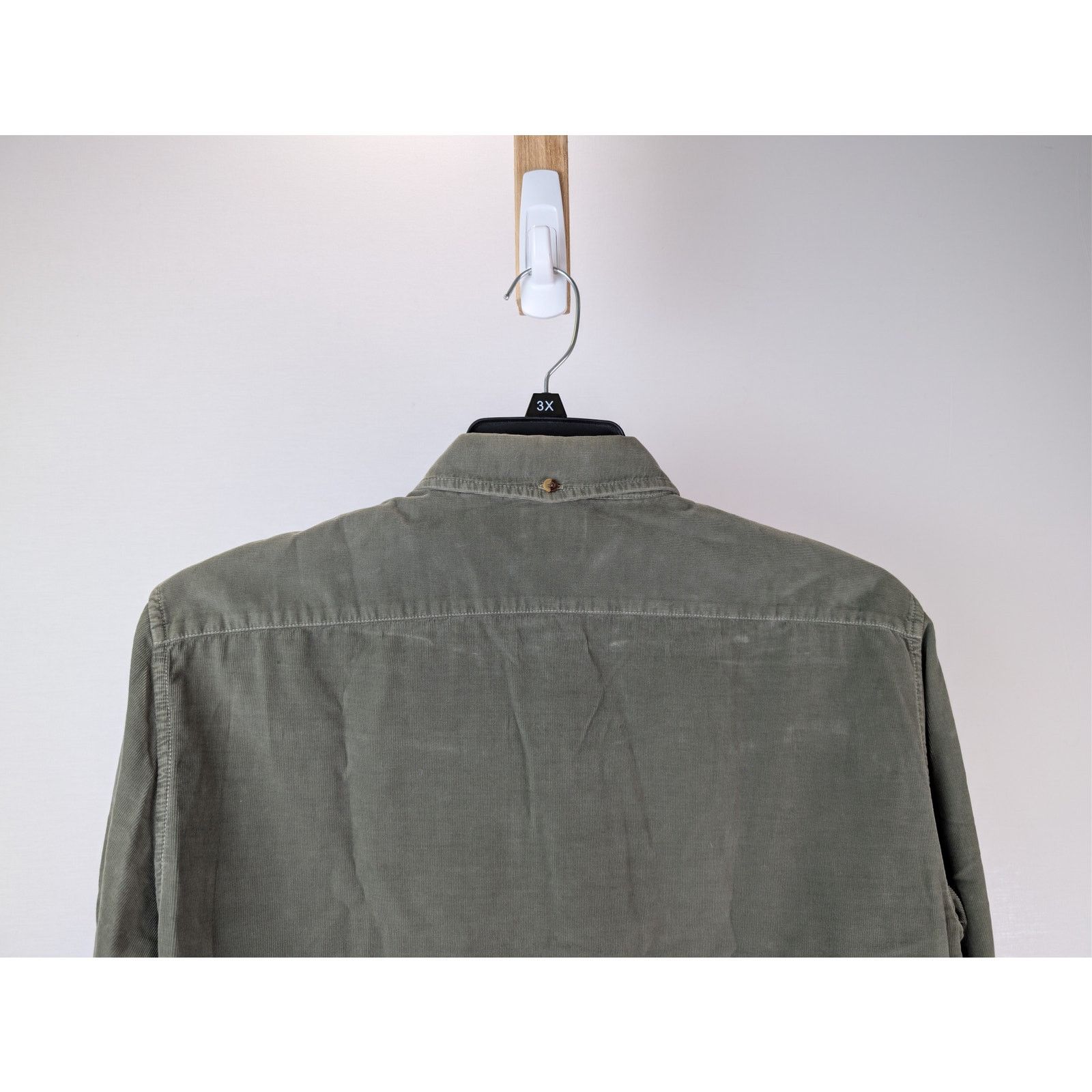Brunello Cucinelli o1rshd1 CC20 Leisure Fit Button up Shirt in Olive Size US M / EU 48-50 / 2 - 11 Thumbnail