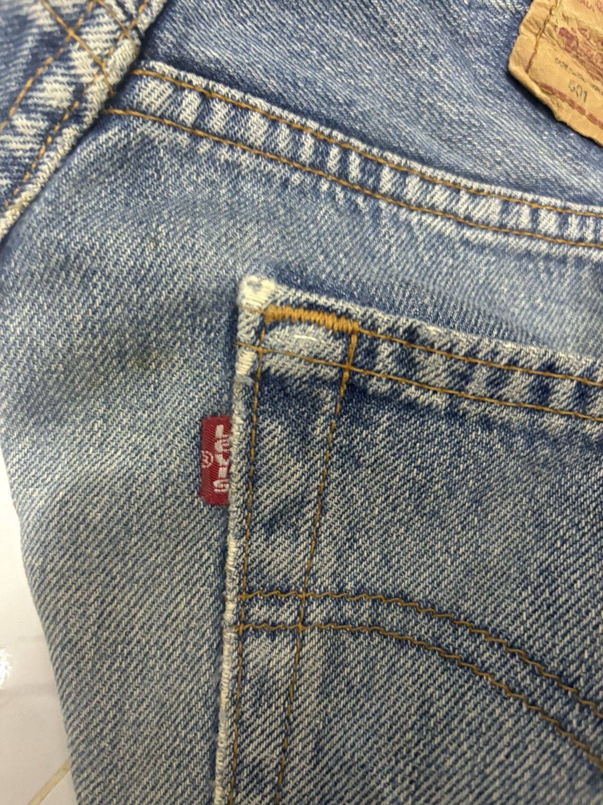 Levi's RARE🔥LEVIS 501 BUTTON 524 DISTRESSED DENIM JEANS Size US 31 - 12 Thumbnail