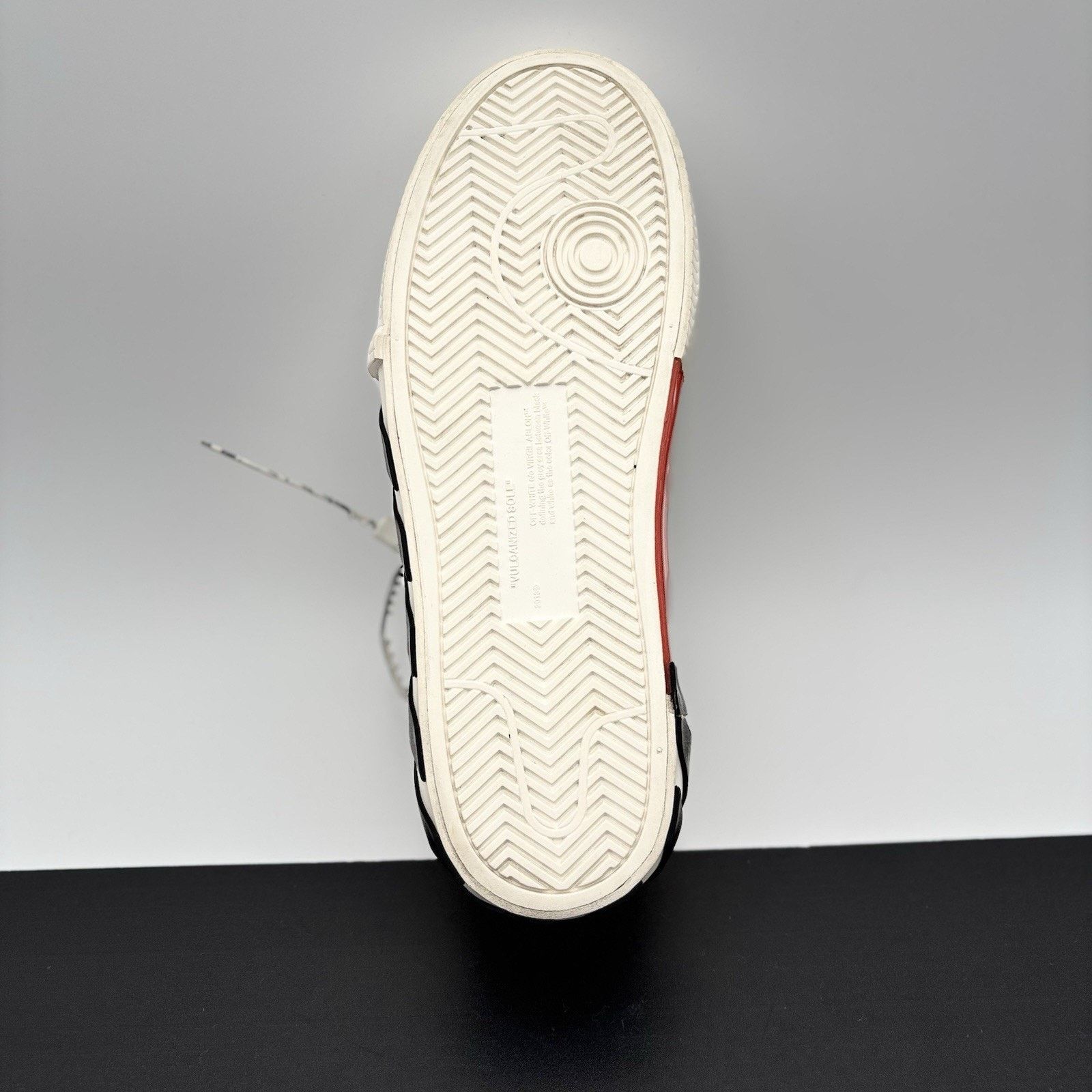 Off-White Off-White Vulc Sneaker ' White ' | GOOD CONDITION! Size US 7 / EU 40 - 9 Thumbnail