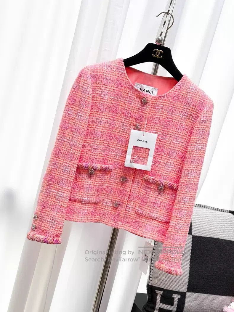 Chanel Chanel Tweed round-neck short coat Size XXS / US 00 / IT 34 - 2 Thumbnail