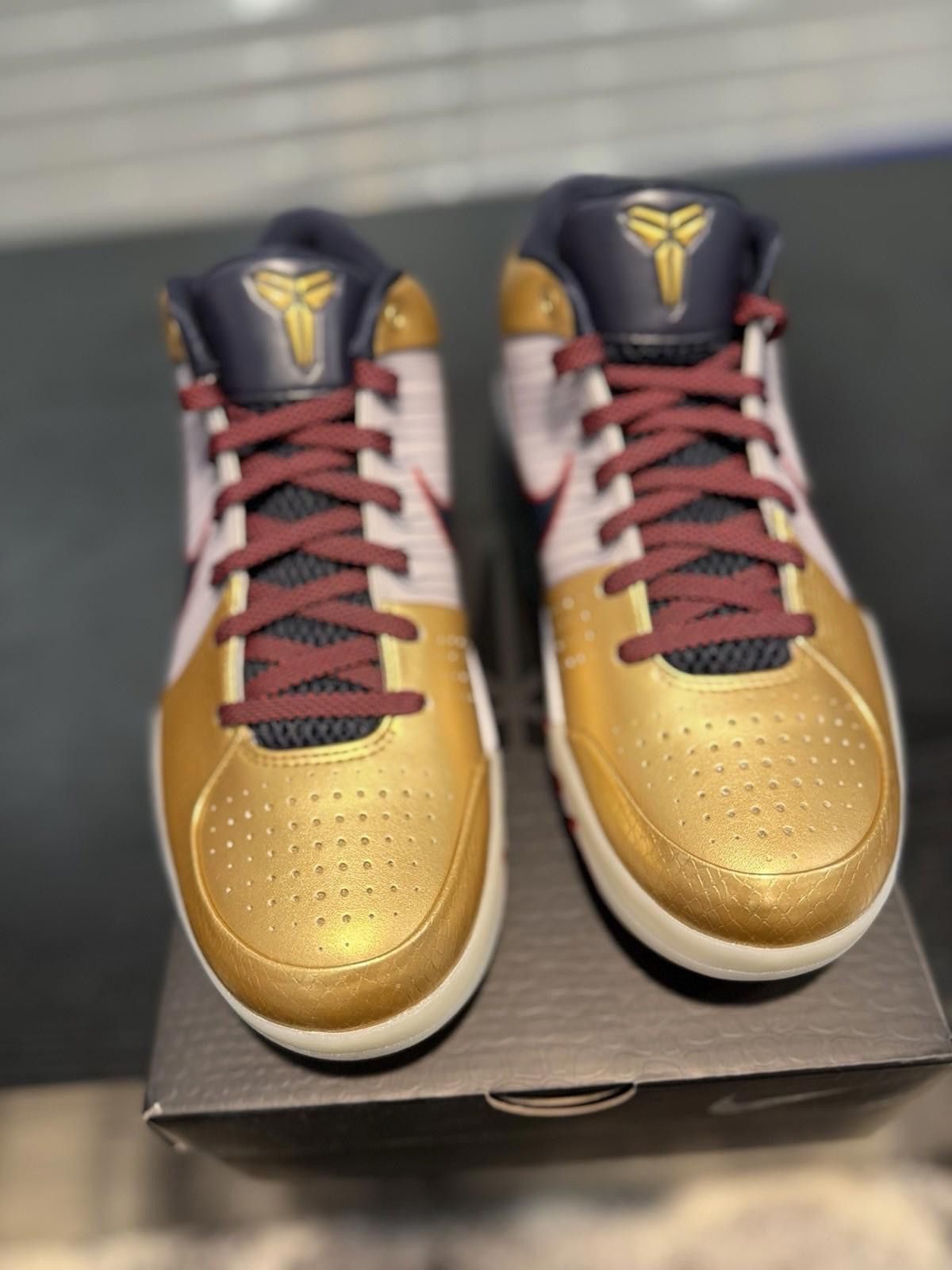 Nike Nike Kobe IV Protro Gold Medal 10.5 Kobe Zoom 4 Gold Medal Size US 10.5 / EU 43-44 - 7 Thumbnail