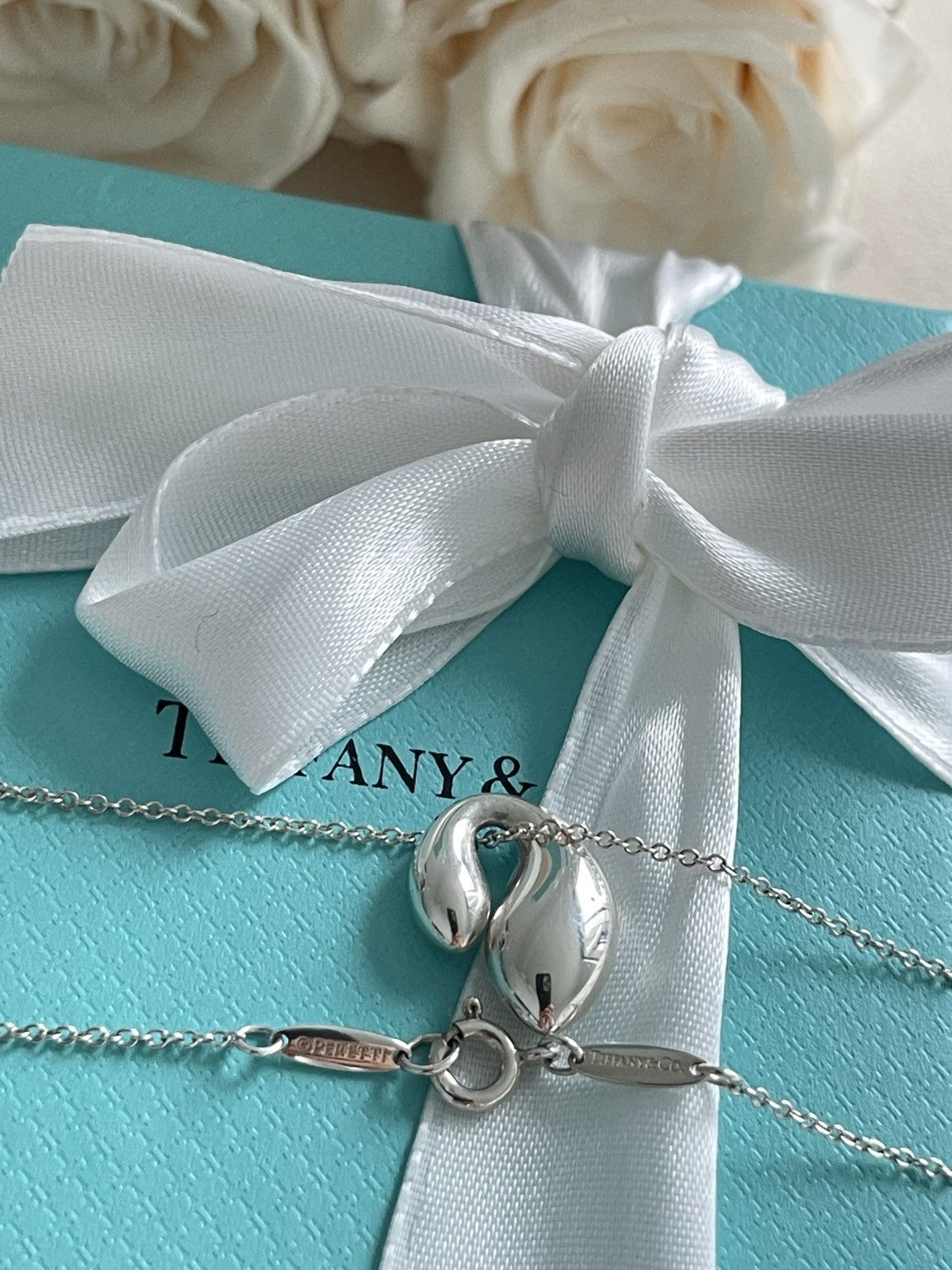Tiffany & Co. Tiffany & Co Elsa Peretti Double Teardrop Necklace $500 NEW Size ONE SIZE - 9 Thumbnail