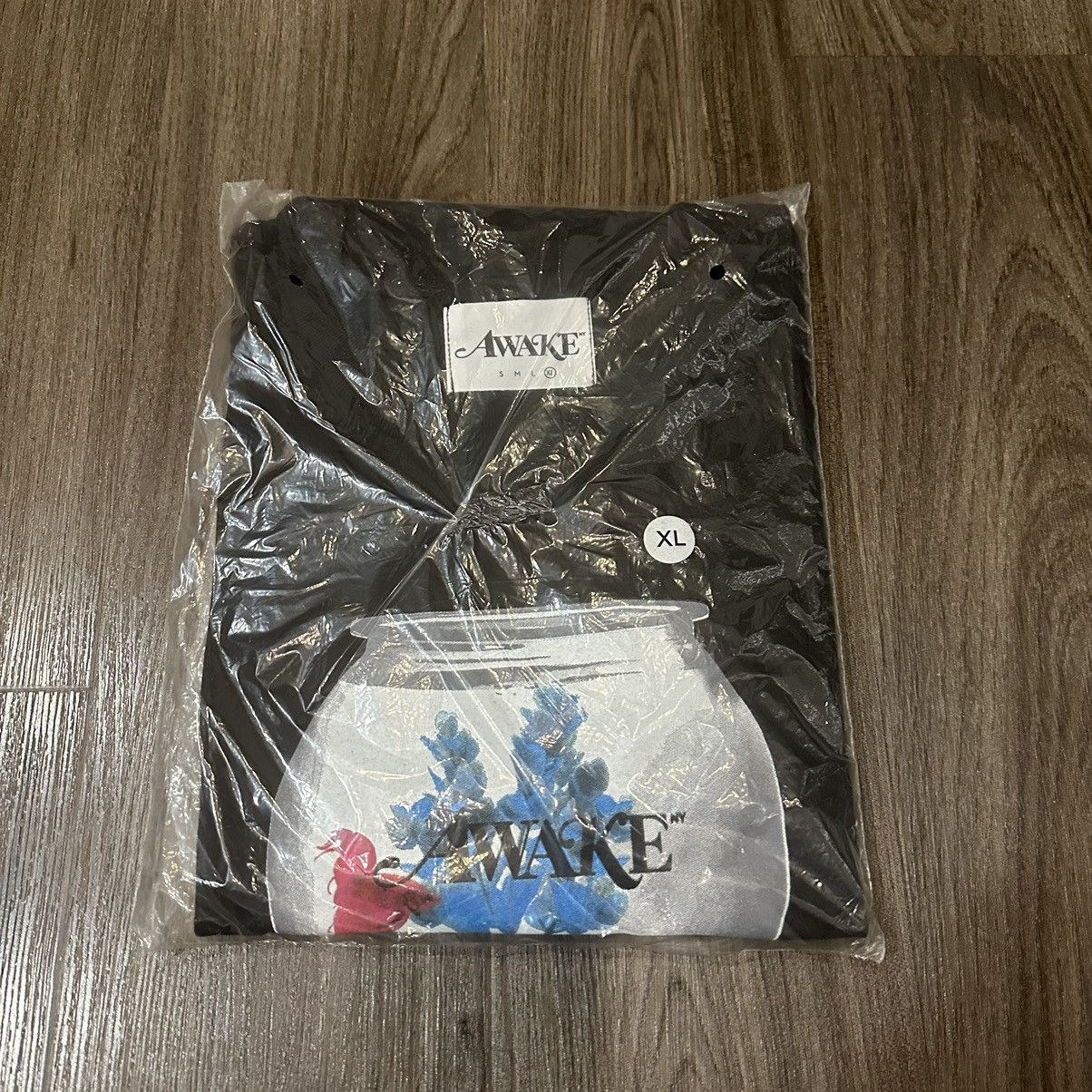 Awake NY Brand New Awake NY Fish Bowl Graphic T-Shirt Size US XL / EU 56 / 4 - 2 Thumbnail