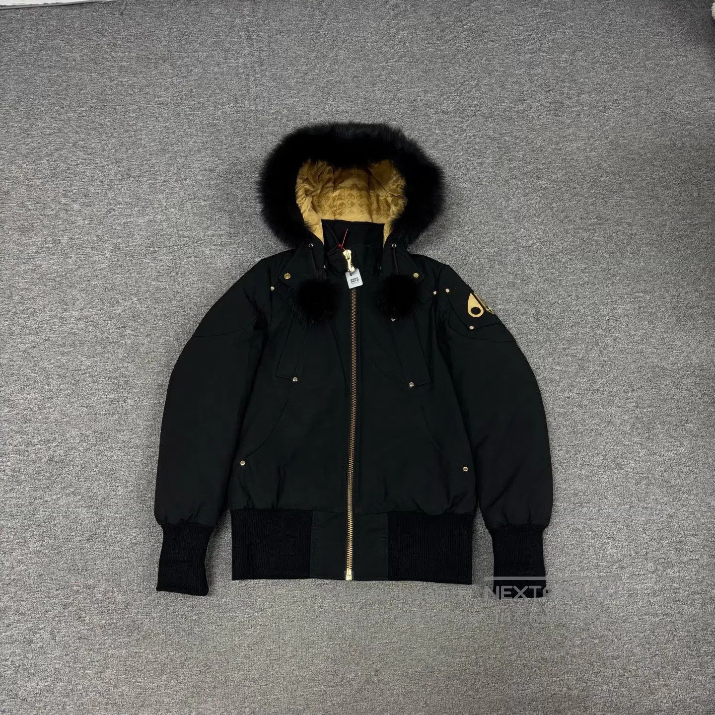 Moose Knuckles MOOSE KNUCKLES Scissors; Gold; Fur collar; Caped down jack Size M / US 6-8 / IT 42-44 - 2 Thumbnail