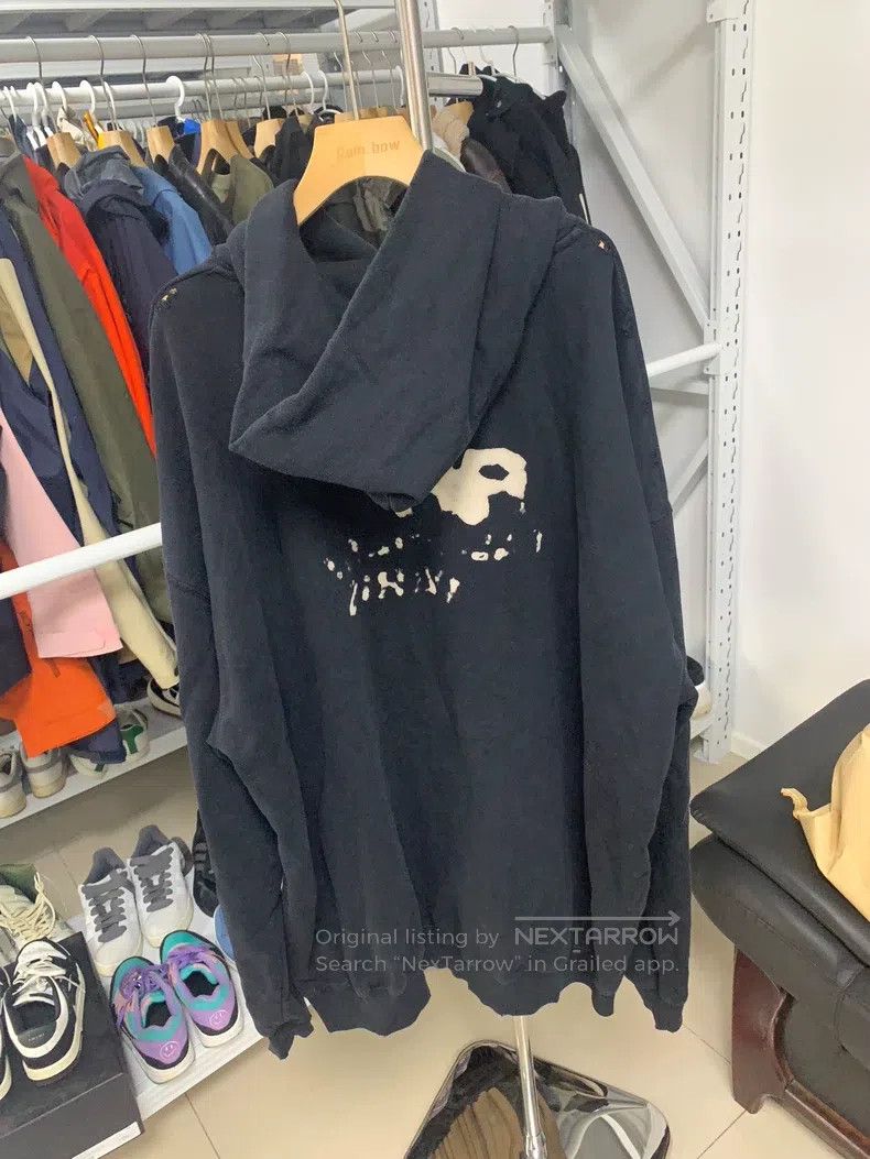 Balenciaga Balenciaga Black Hooded Sweatshirt XXS Size Size US XXS / EU 40 - 2 Thumbnail