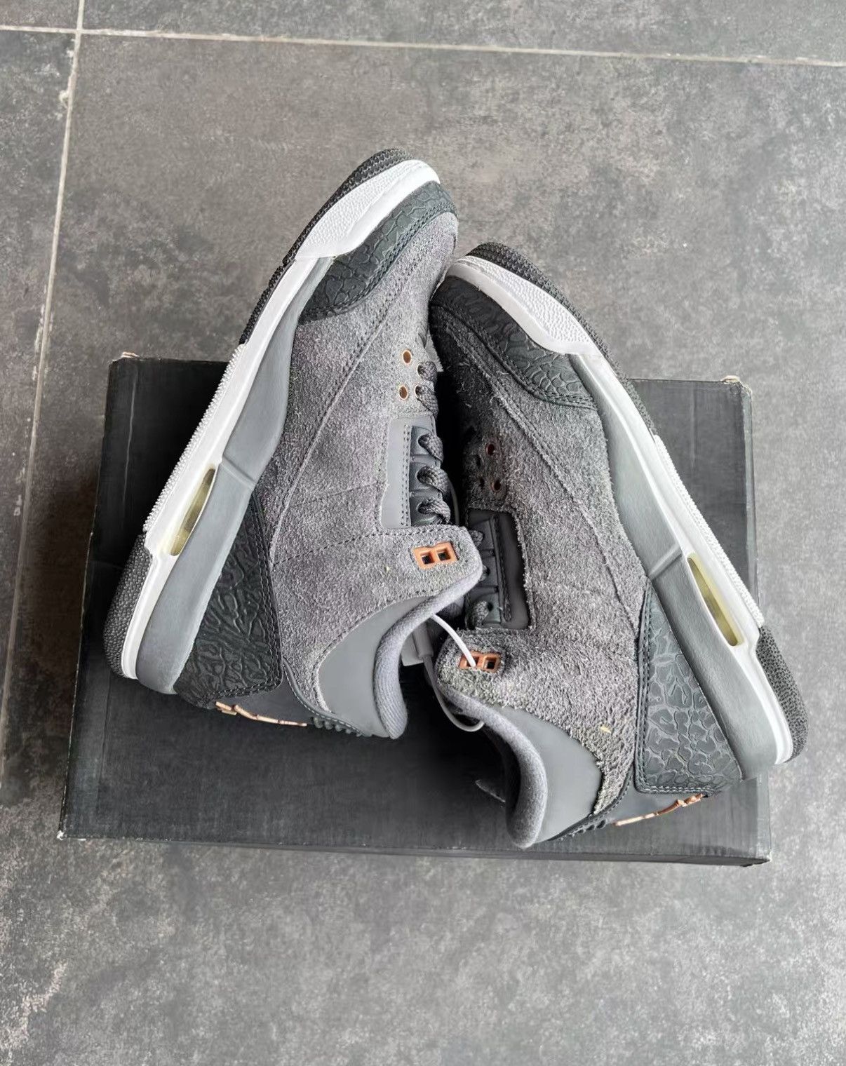 Jordan Brand Air Jordan 3 Retro Suede Grey J42 Size US 5.5 / IT 35.5 - 5 Thumbnail