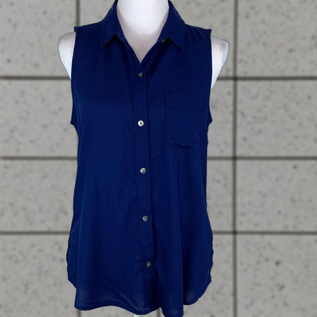 Vintage SO So Perfect Shirt Womens M Button-Up Sleeveless Dark Blue Relaxed 100% Rayon Size M / US 6-8 / IT 42-44 - 1 Thumbnail