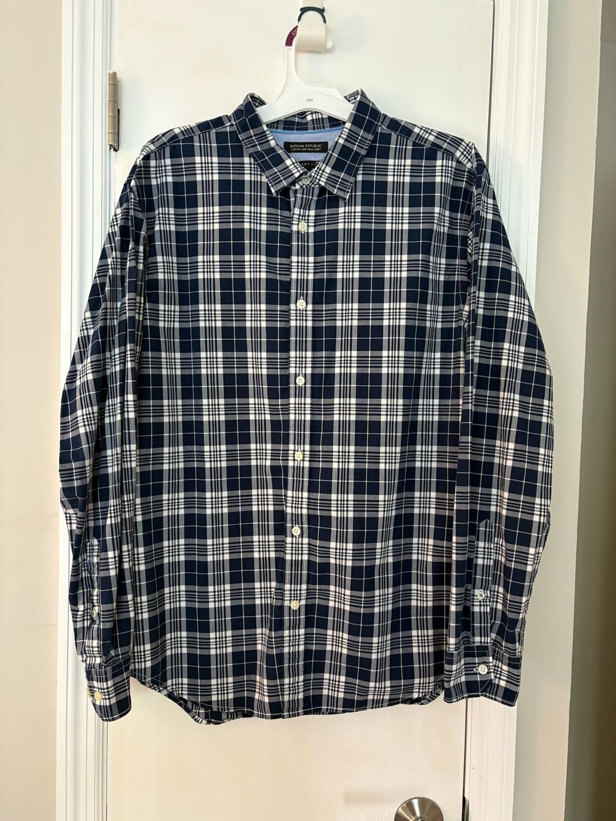 Banana Republic Banana Republic Grant Fit Blue & White Plaid Button-up – XL Size US XL / EU 56 / 4 - 1 Thumbnail