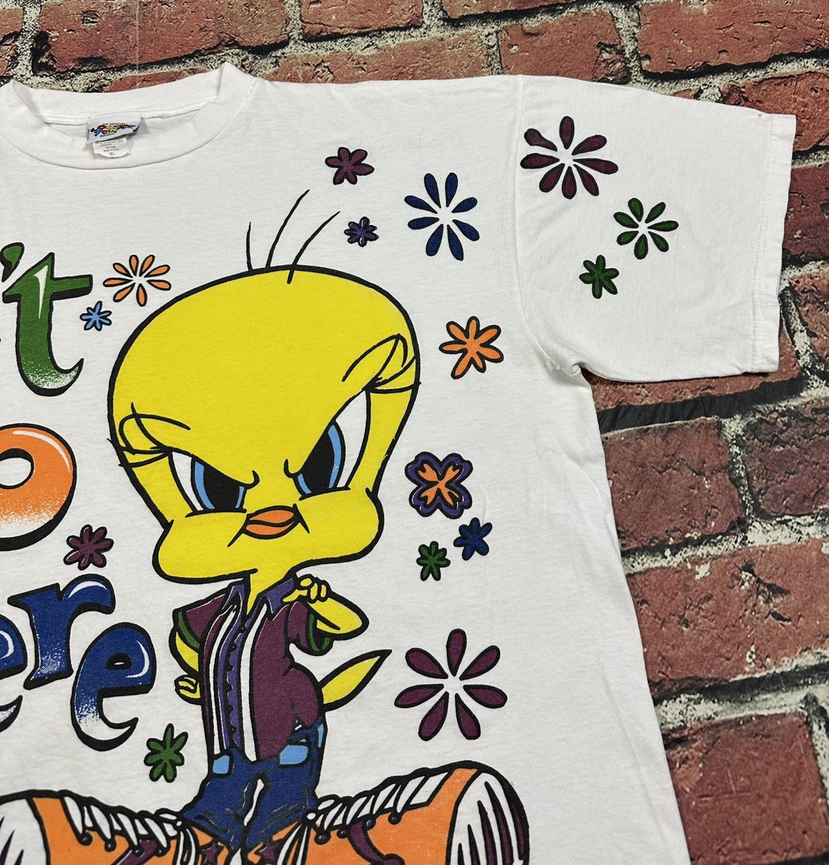 Warner Bros Vintage 90s Looney Tunes Tweety Bird AOP Tee Don’t Go There Size US XL / EU 56 / 4 - 8 Thumbnail