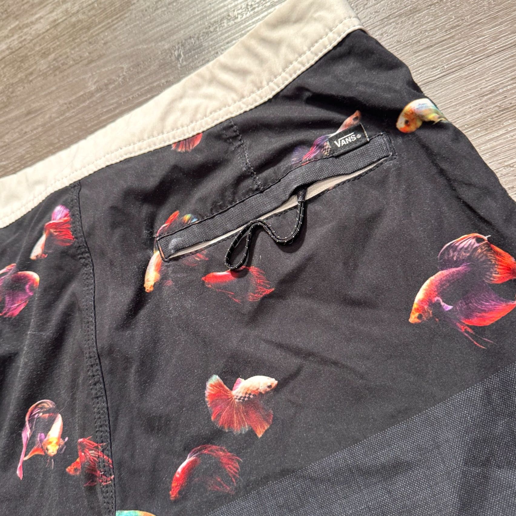 Vans VANS Board Shorts Mens 30 Swim Trunks Off The Wall Floral Modern Drawstring 8" Multicolor Polyester Quick Dry Pockets Surfing Men's 30 Floral 8" Size US 30 / EU 46 - 5 Thumbnail