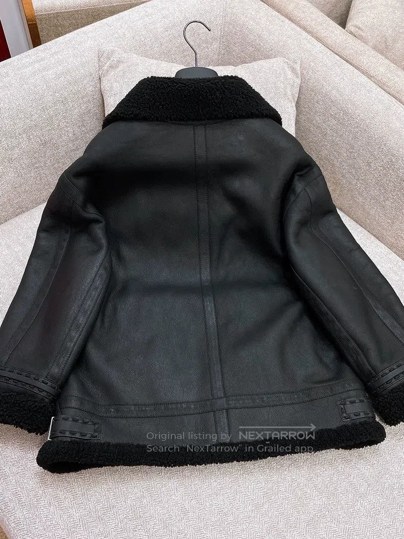 Fendi Fendi Black shearling leather jacket Size XS / US 0-2 / IT 36-38 - 2 Thumbnail