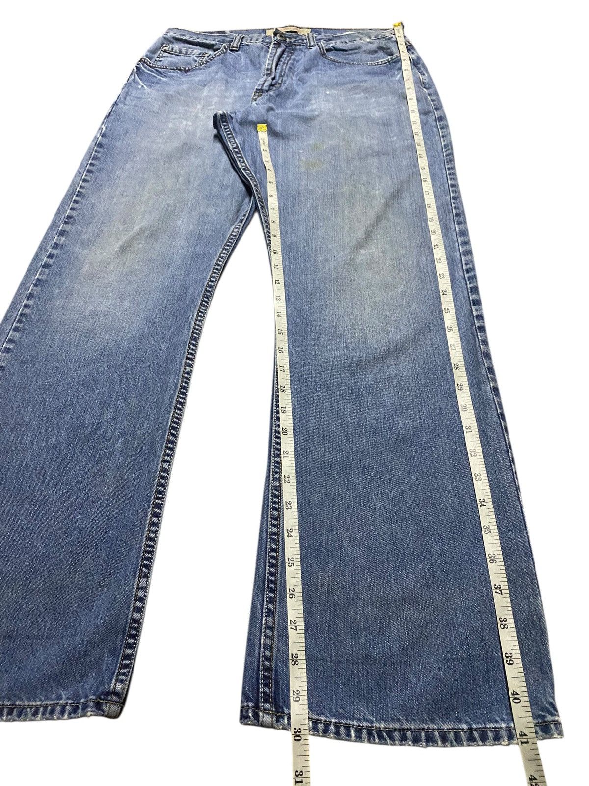 Wrangler Vintage Wrangler Relaxed Boot Light Wash Distressed Baggy Size US 32 / EU 48 - 13 Thumbnail