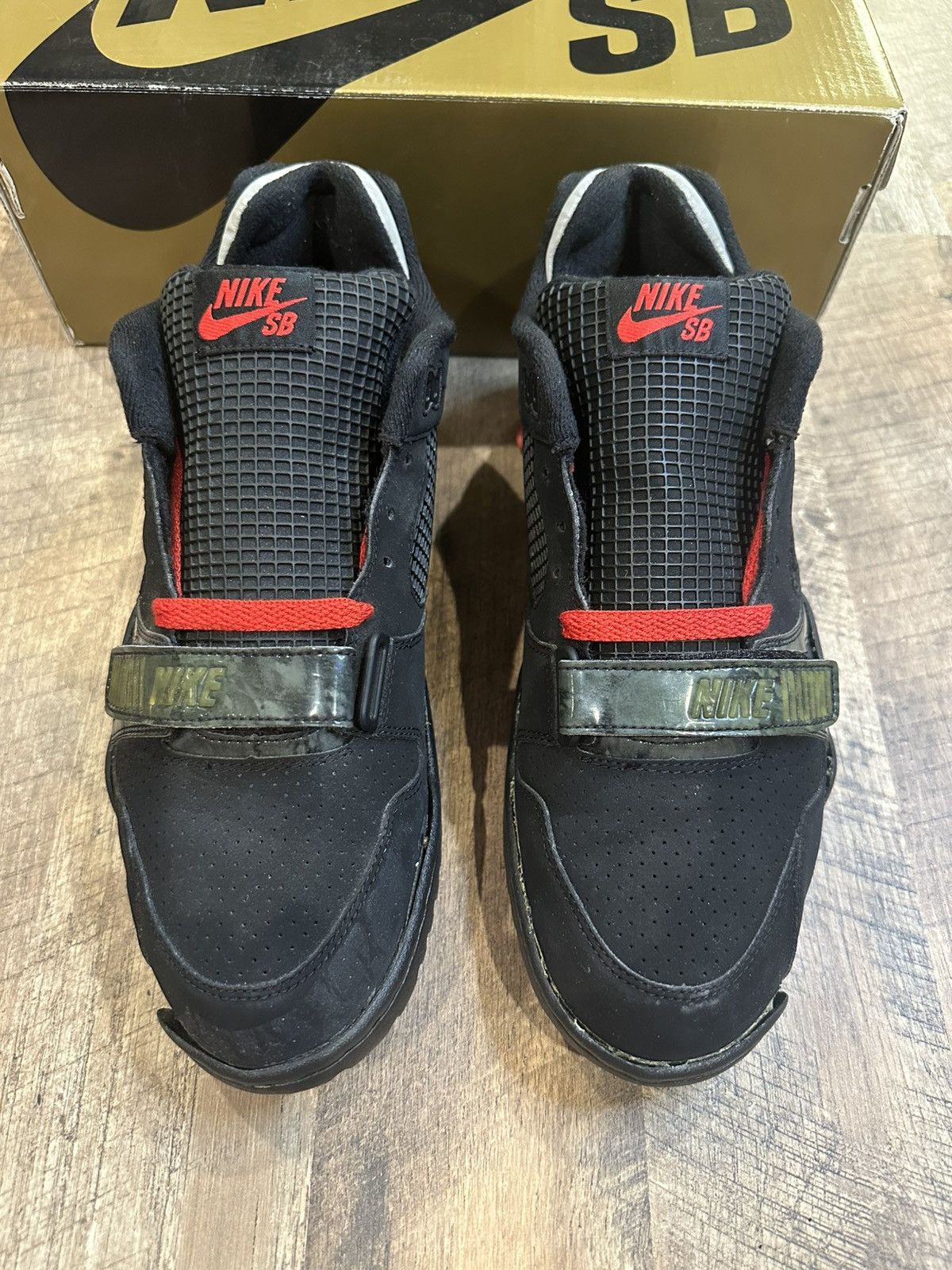 Nike × Supreme RARE 2007 Nike Air Trainer 2 SB Supreme Black Project Shoes Size US 10 / EU 43 - 2 Thumbnail