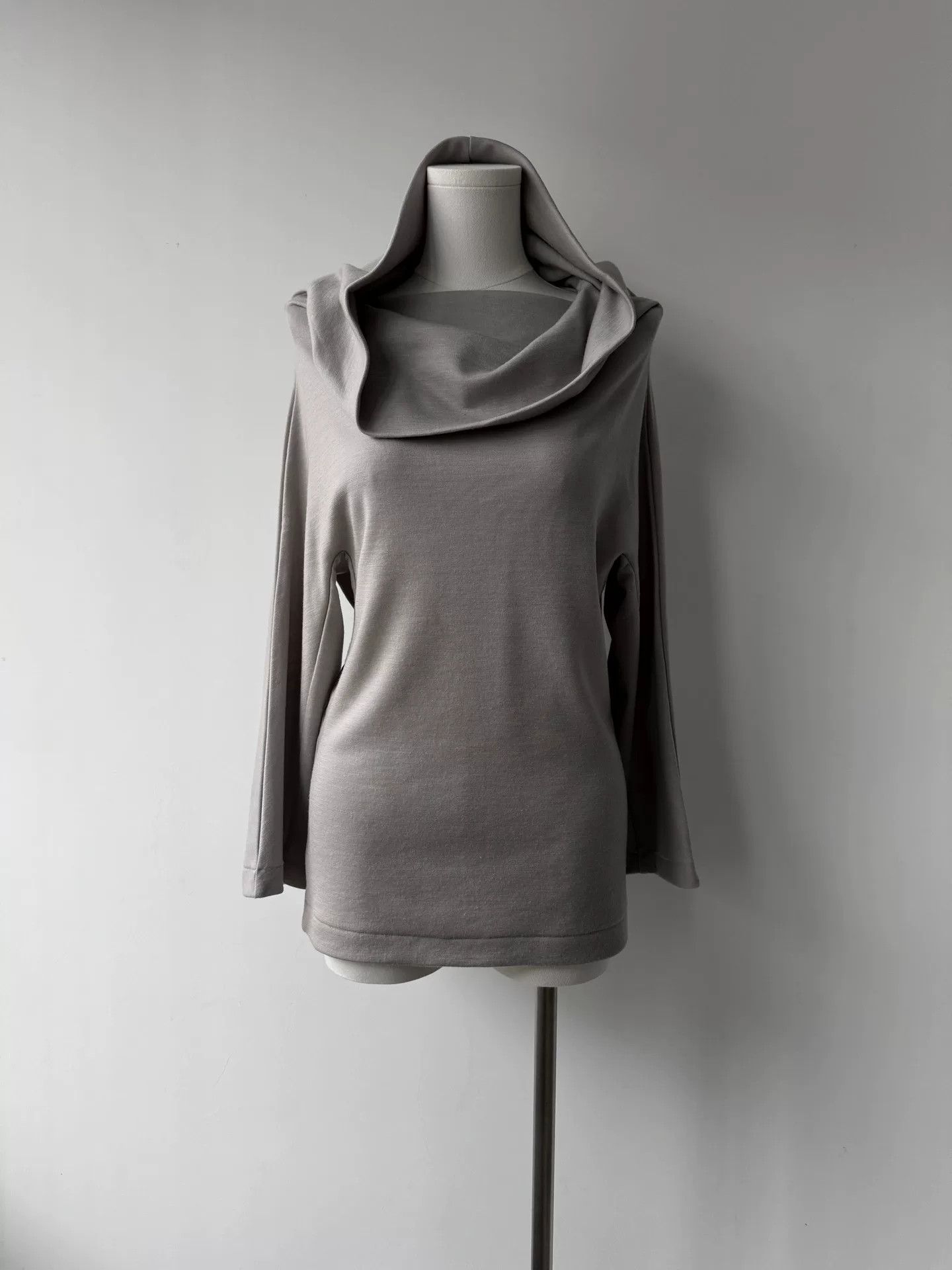 Yohji Yamamoto gray hooded wool top by Yohji Yamamoto Size S / US 4 / IT 40 - 1 Thumbnail