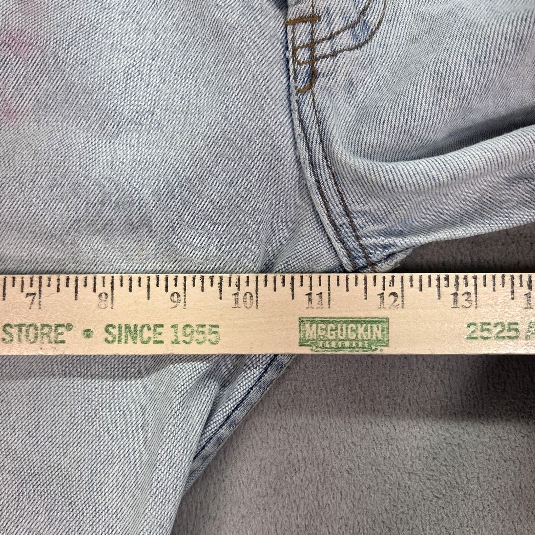 Levi's VINTAGE Levi's 501 Jeans Mens Light Wash Button Fly USA 28x31 Stains 90s Fits 31 Inseam Size US 31 - 6 Thumbnail