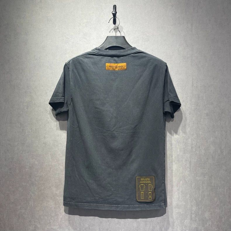 Louis Vuitton Louis Vuitton Back fold solid color short sleeve Size US XS / EU 42 / 0 - 1 Thumbnail