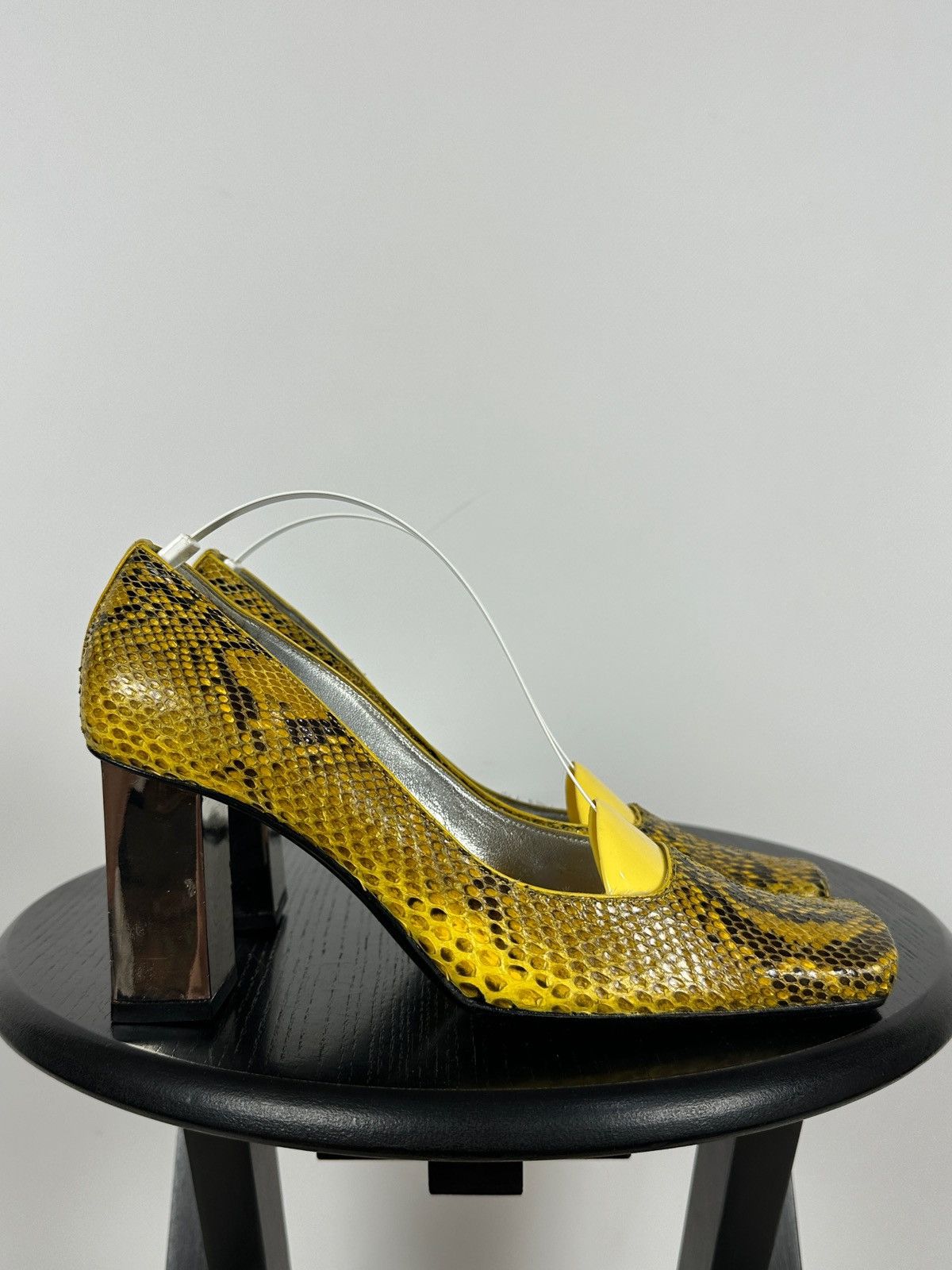 Dolce & Gabbana Vintage Dolce & Gabbana Snakeskin Block Heel Pumps Size US 6 / IT 36 - 3 Thumbnail
