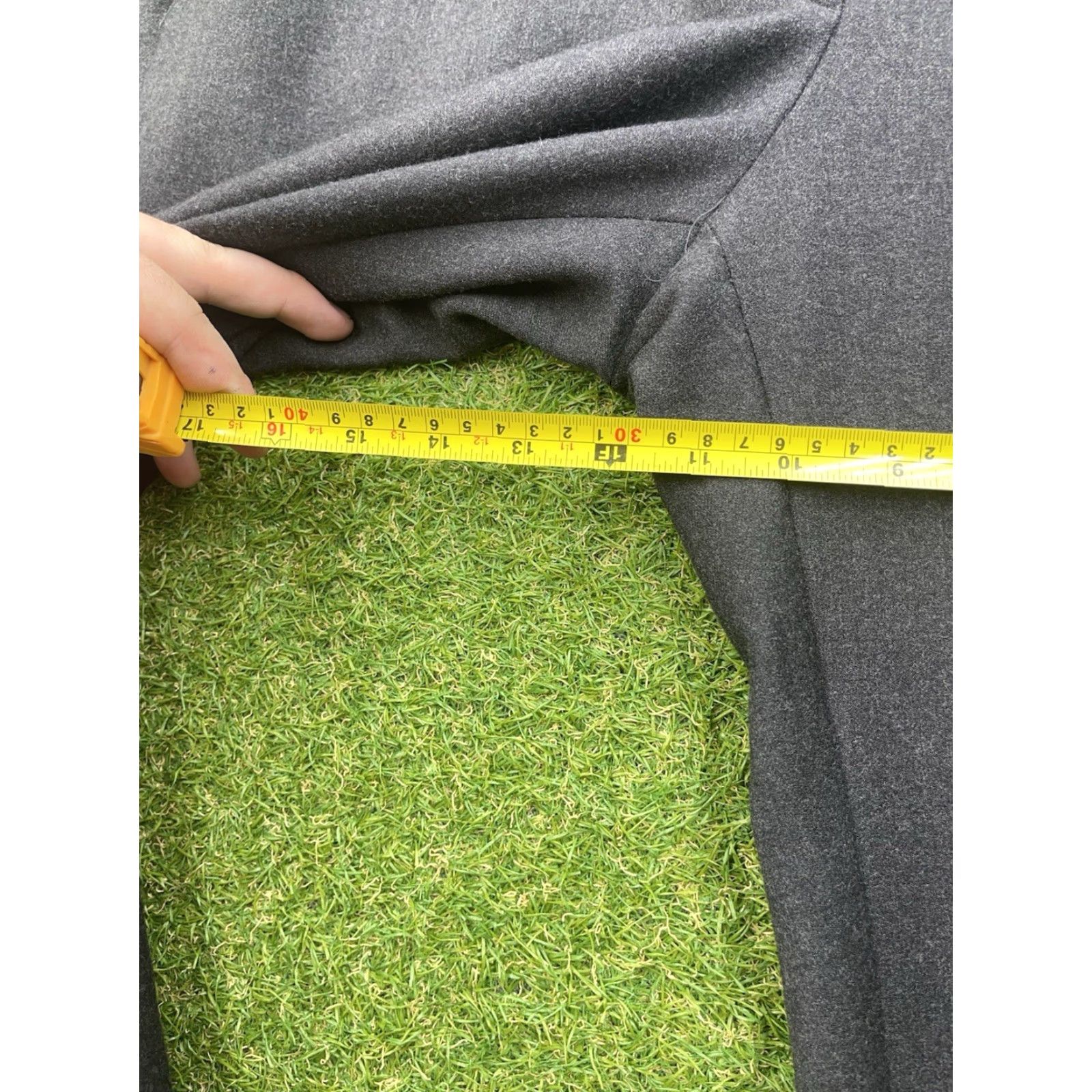Peserico VINTAGE Peserico Trousers Womens 34x30 Grey Wool Pleated Straight Check 46 Large Regular 8.5-10.5 In Rise Zip Dry Clean Only Size 36" / US 14 / IT 50 - 5 Thumbnail