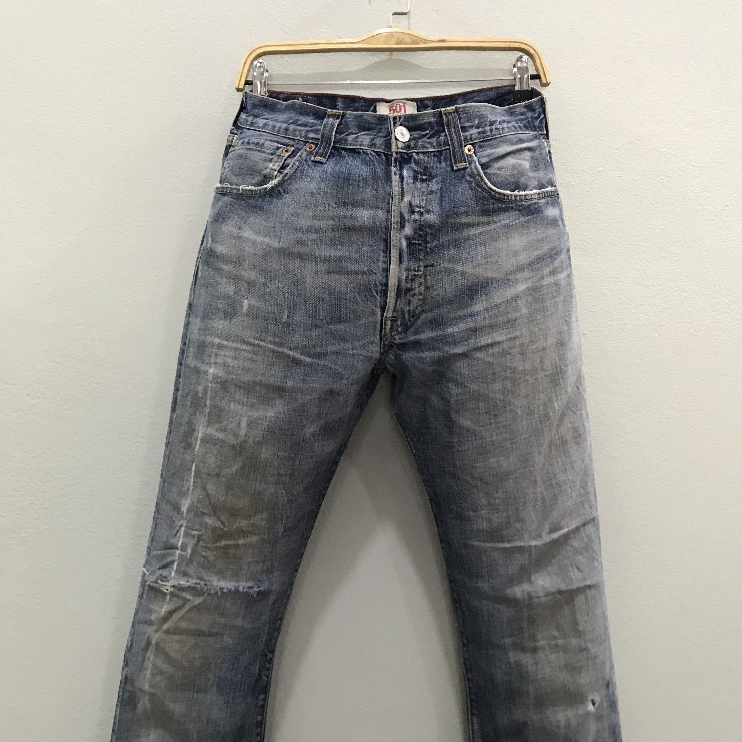 Levi's Vintage Levi’s 501 Button Fly Distressed Faded Blue Jeans Size US 33 - 3 Thumbnail