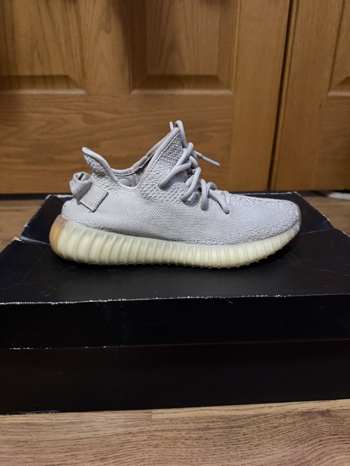 Yeezy Yeezy 350 v2 “Sesame” Size 5y Size US 5 / EU 37 - 6 Thumbnail