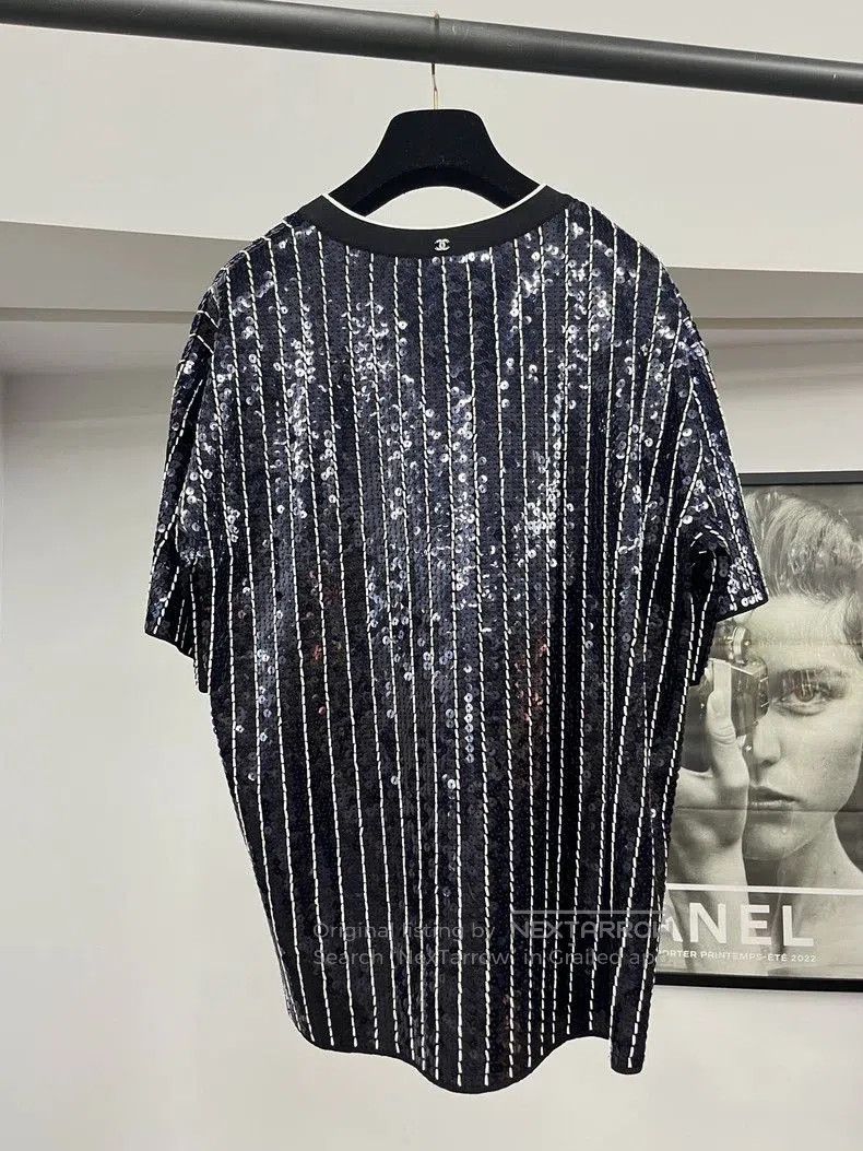Chanel Chanel 23P Sequin Embellished T-Shirt. Size US M / EU 48-50 / 2 - 3 Thumbnail