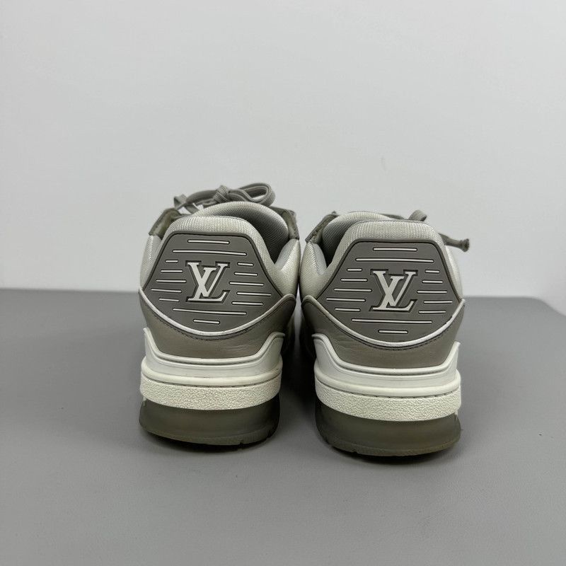 Louis Vuitton Louis Vuitton Classic Print Fashion Sneakers - Size US 8 / EU 41 - 1 Thumbnail