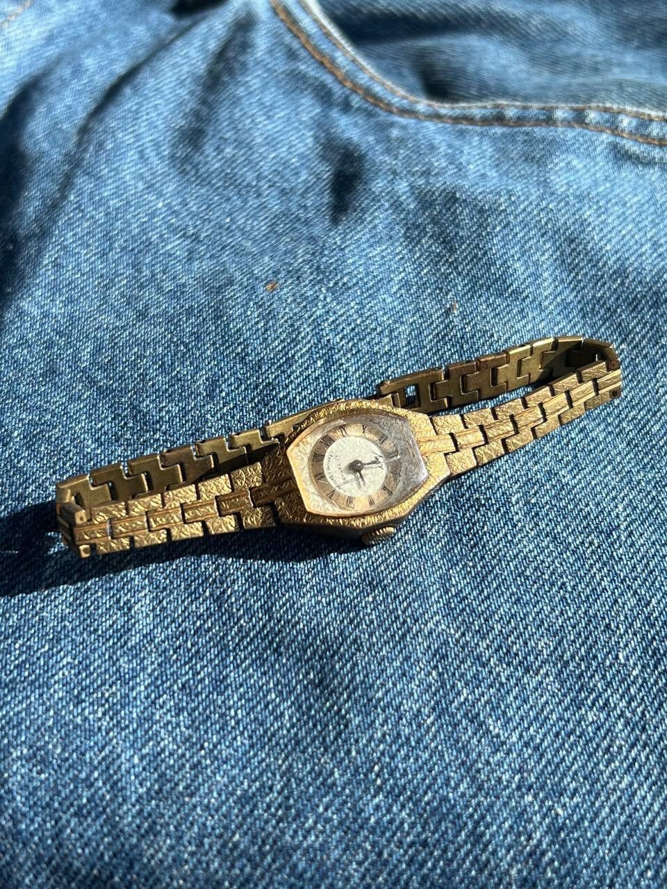 Japanese Brand × Vintage Vintage Japanese style futuristic Watch Lutch 1990s Size ONE SIZE - 1 Thumbnail