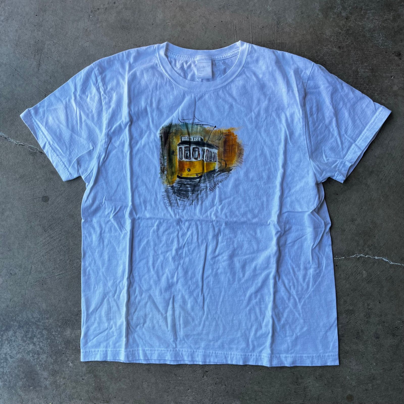 Vintage Vintage Lisbon Portugal Tram T-Shirt Yellow Streetcar XL Size US XL / EU 56 / 4 - 1 Thumbnail
