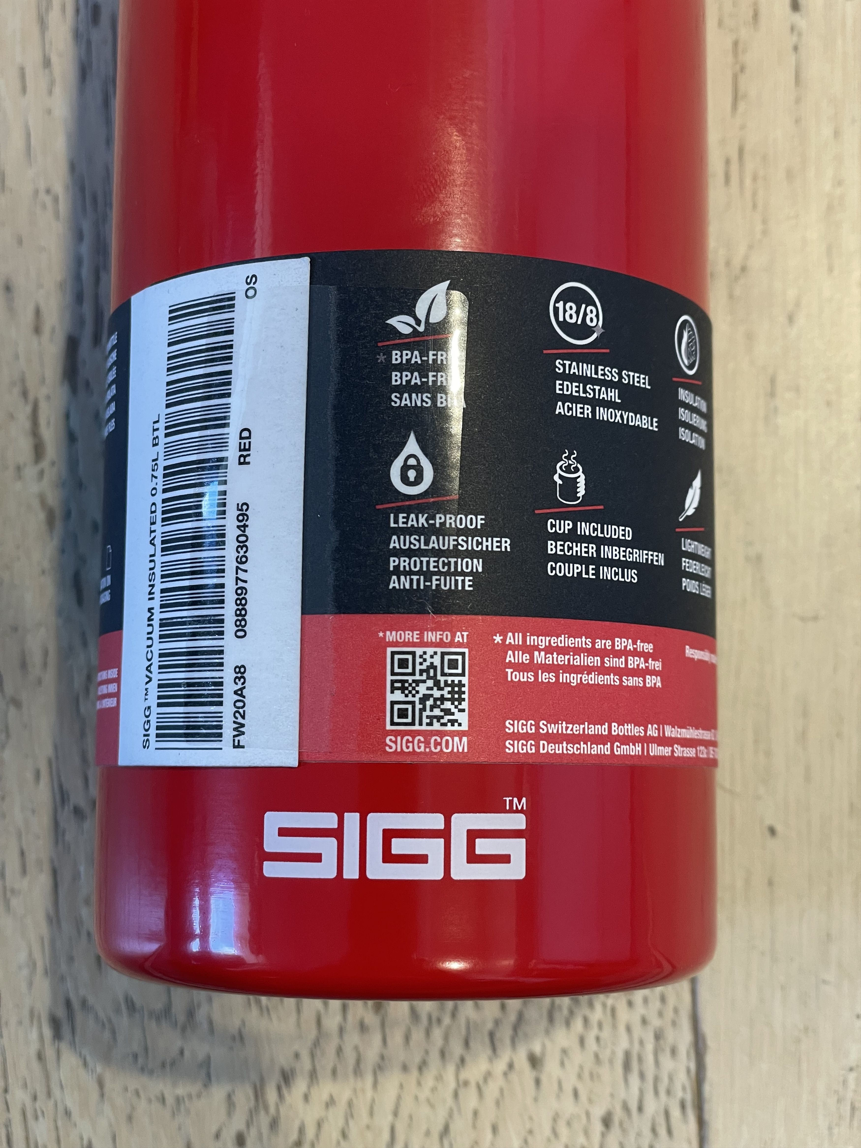 Supreme Supreme SIGG vacuum insulated bottle | Grailed