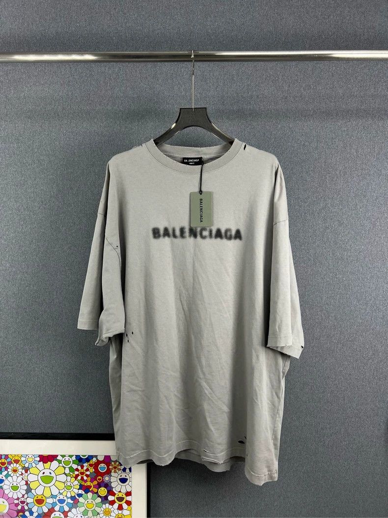 Balenciaga Balenciaga Blurred letters destroy short sleeves Size US M / EU 48-50 / 2 - 1 Thumbnail