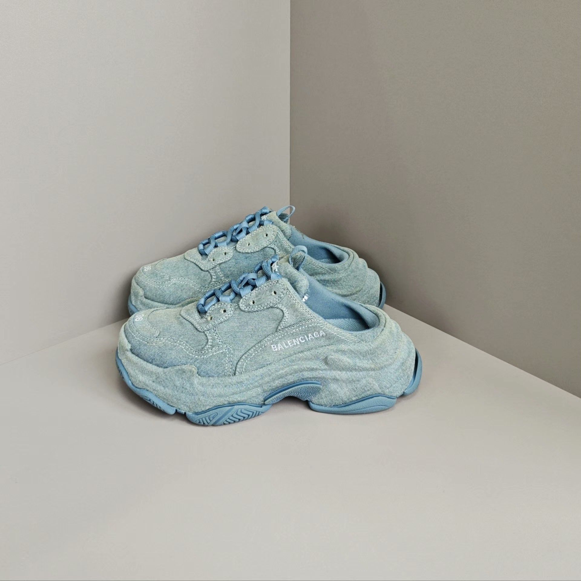 Balenciaga Balenciaga Sandals us_6 Women Size US 6 / IT 36 - 1 Thumbnail