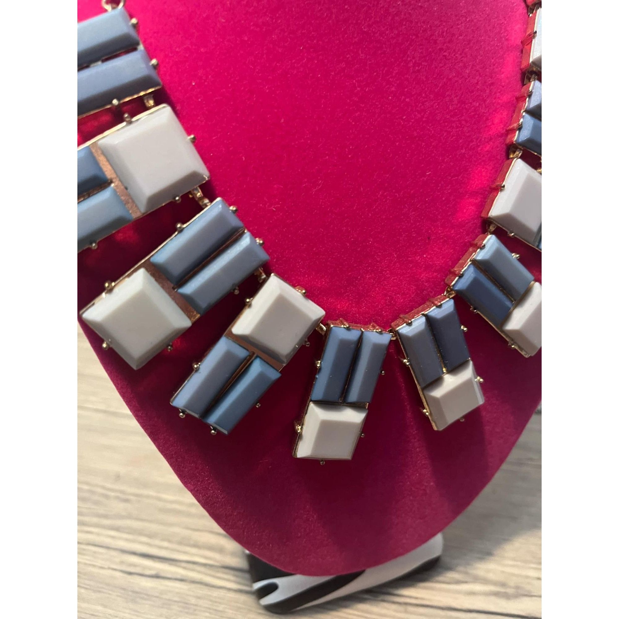 Other Vintage Art Deco Necklace Grey & Beige Rectangular Beads On Size ONE SIZE - 1 Thumbnail