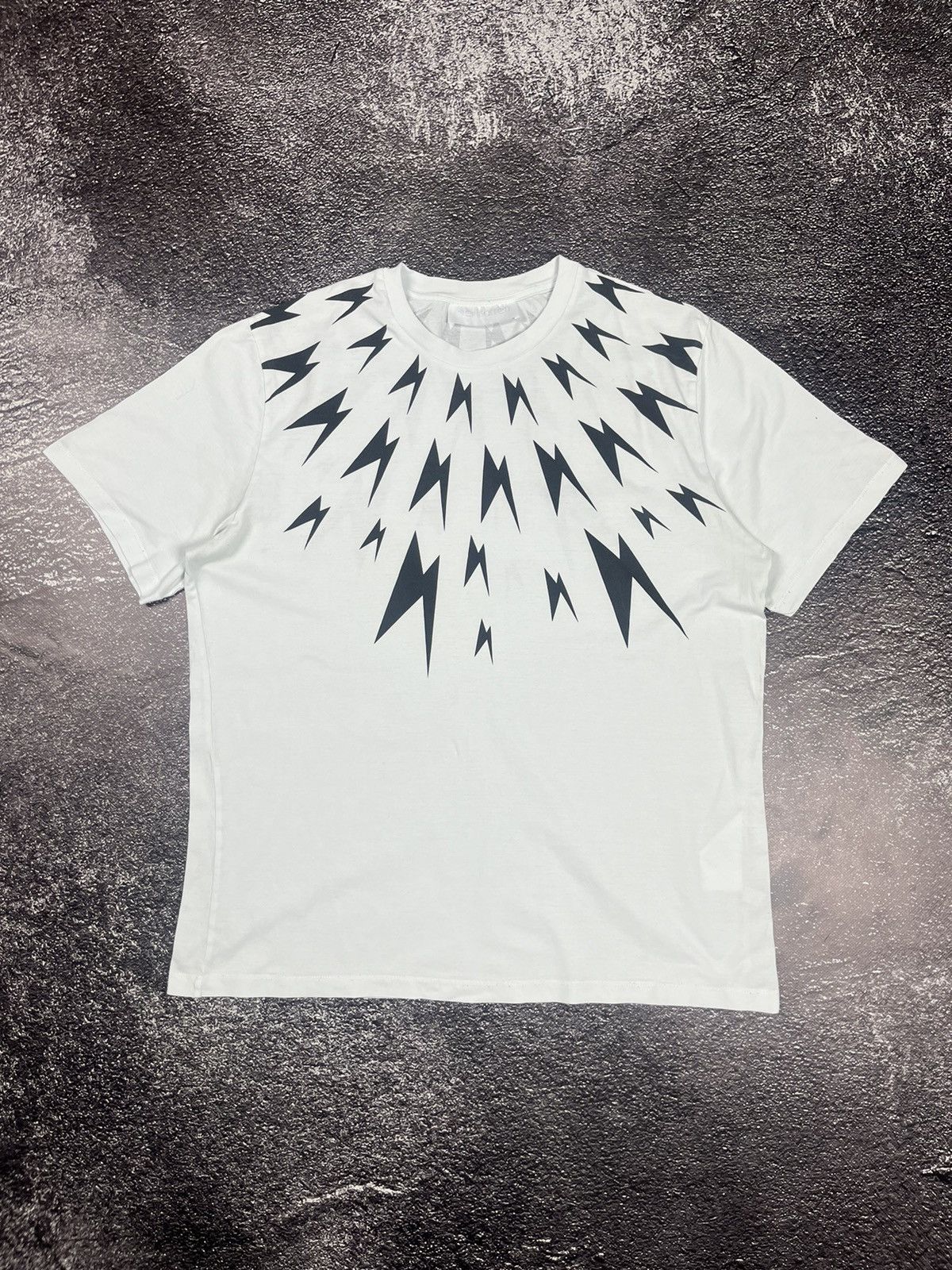 Neil Barrett Vintage Neil Barrett Thunderbolt Oversized Fit y2k t-shirt Size US M / EU 48-50 / 2 - 1 Thumbnail