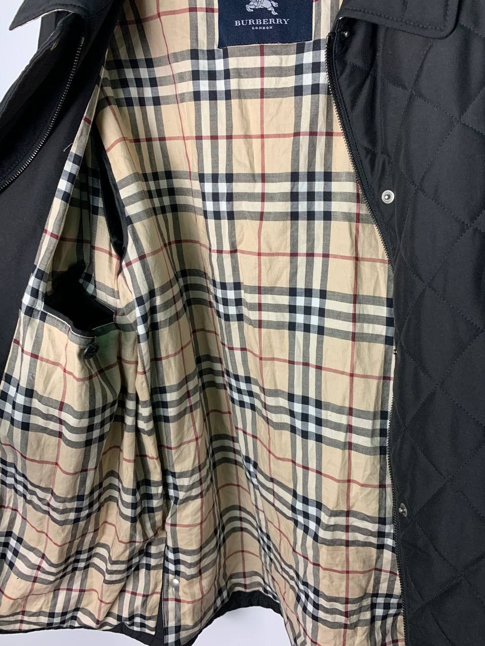 Vintage Y2K designer luxury Burberry Quilted Jacket Sz 38