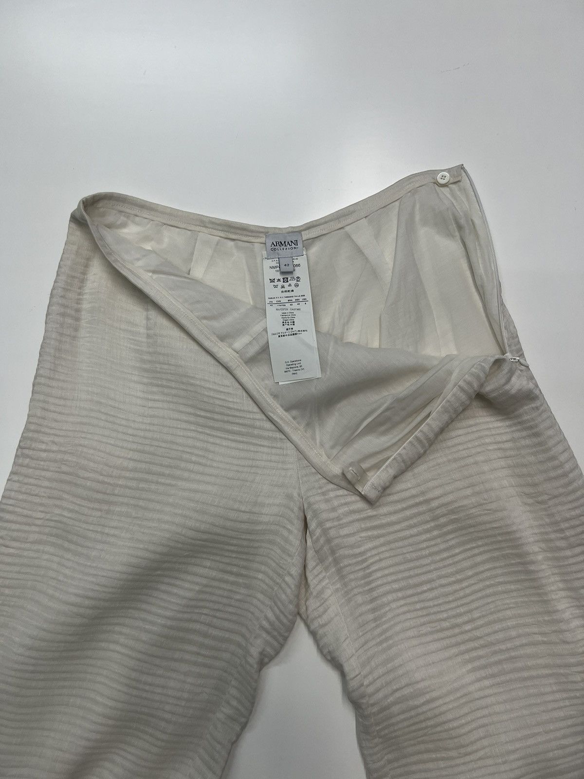 Armani Collezioni 🔥ARMANI COLLEZIONI WOMENSWEAR PANT Size 28" / US 6 / IT 42 - 8 Thumbnail
