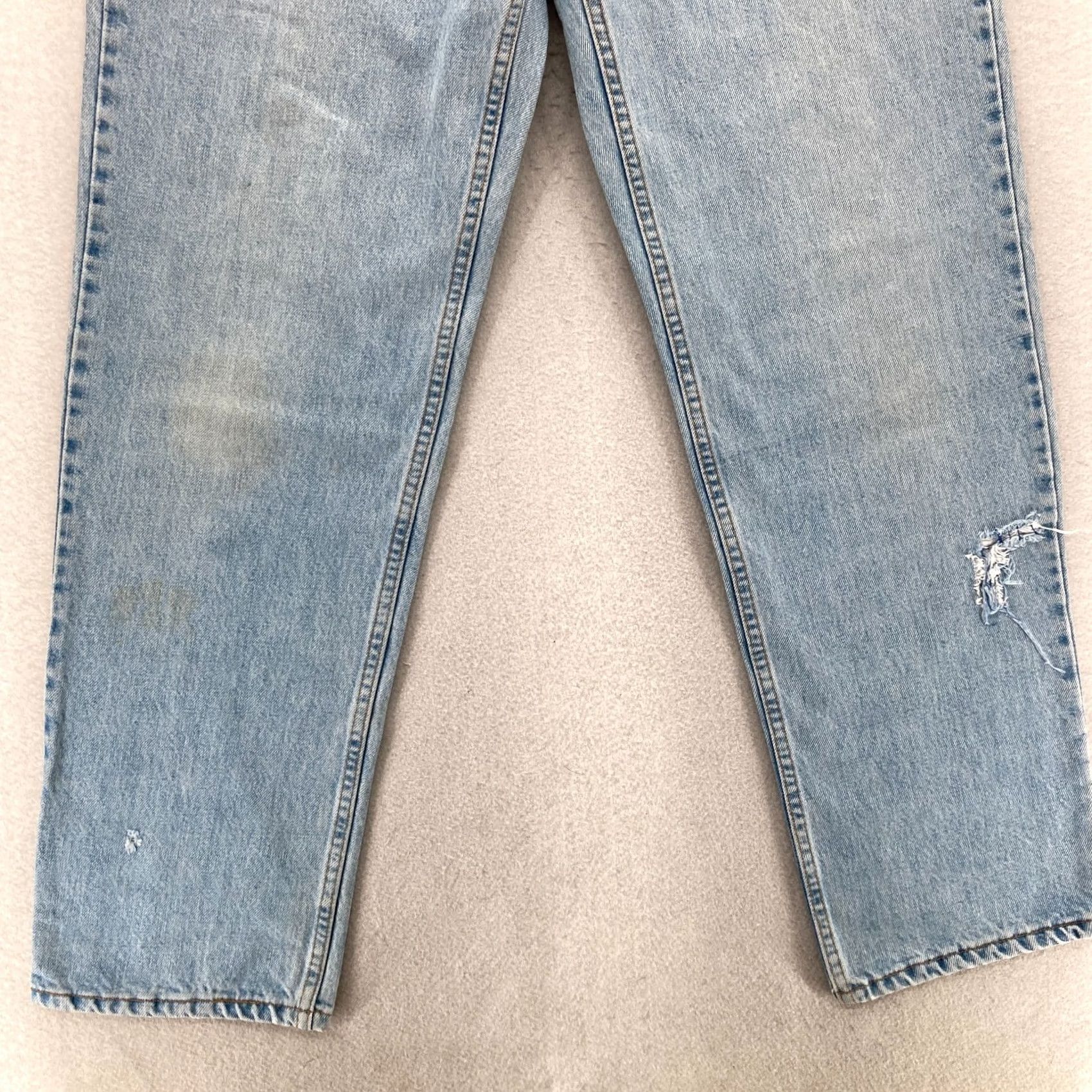 Levi's Vintage Levi's 550 Jeans Mens 34x32 Relaxed Fit Tapered Leg Blue Denim 1999 Y2K Size US 34 / EU 50 - 3 Thumbnail