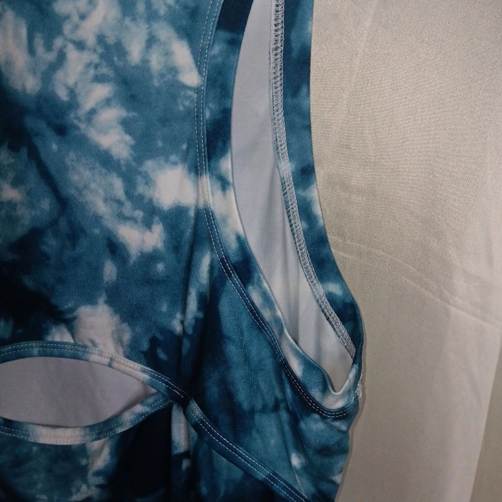 Champion Champion tye dye tank top w/ cutout in back, womens M, nwot Size M / US 6-8 / IT 42-44 - 3 Thumbnail