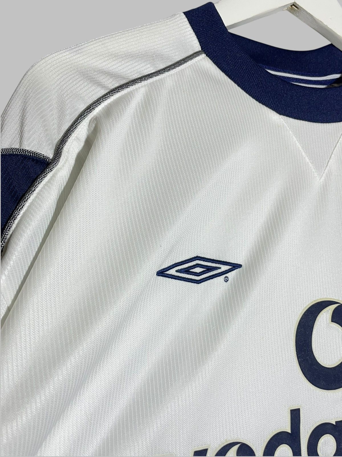 Umbro × Vintage Manchester United Umbro 2000/01 Away Vintage Football Shirt Size US L / EU 52-54 / 3 - 5 Thumbnail