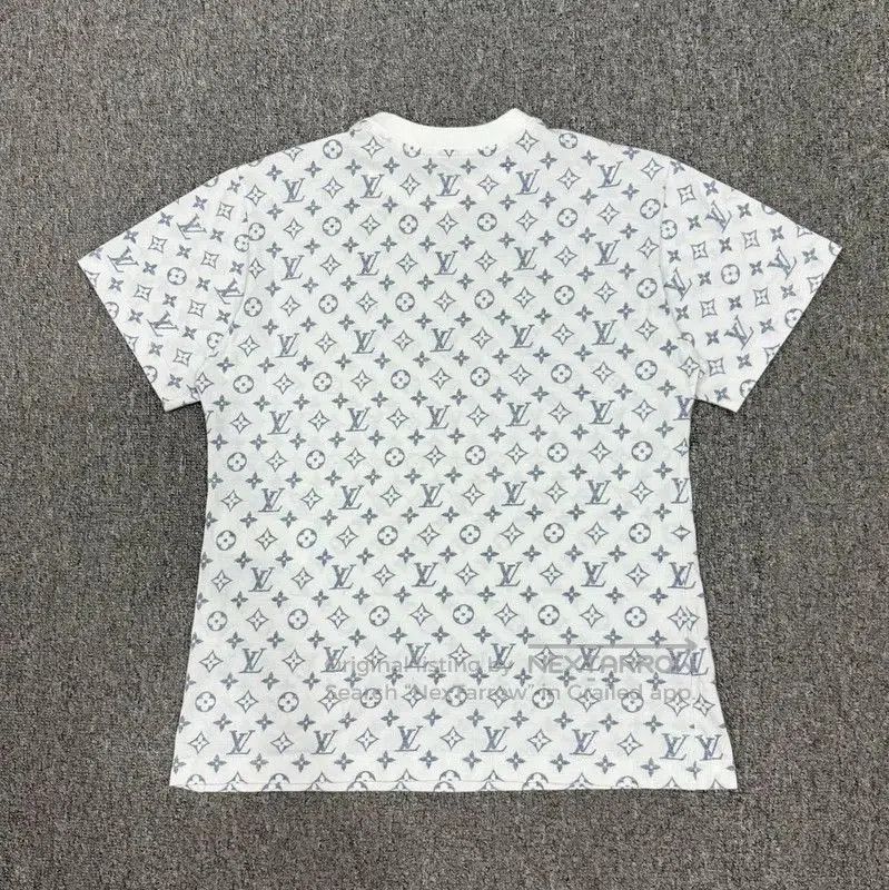 Louis Vuitton Louis Vuitton Men's Cotton T-Shirt in Multi Color . Size US M / EU 48-50 / 2 - 2 Thumbnail